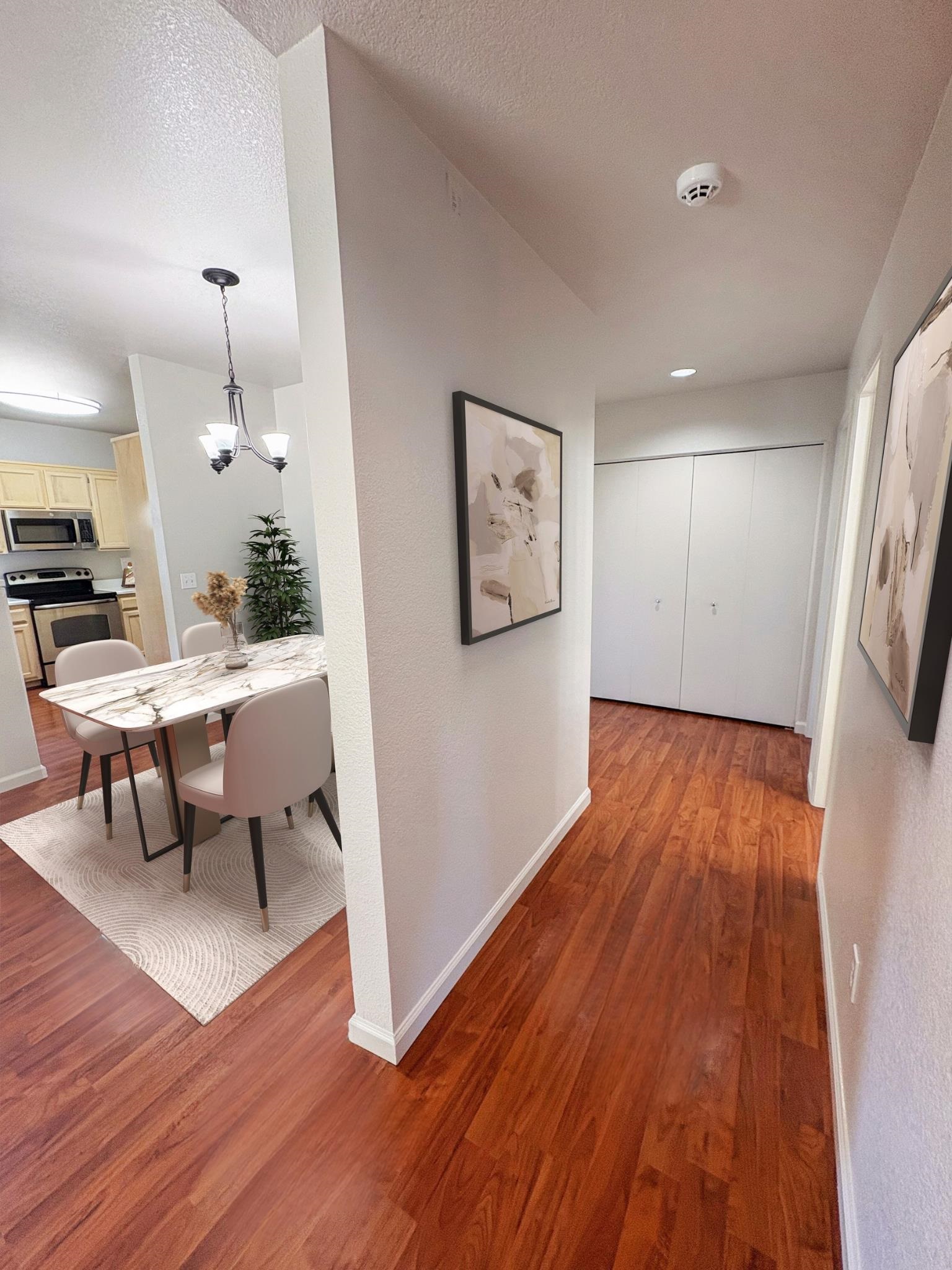 Detail Gallery Image 10 of 14 For 256 Napoli Court, Hercules,  CA 94547 - 3 Beds | 2 Baths