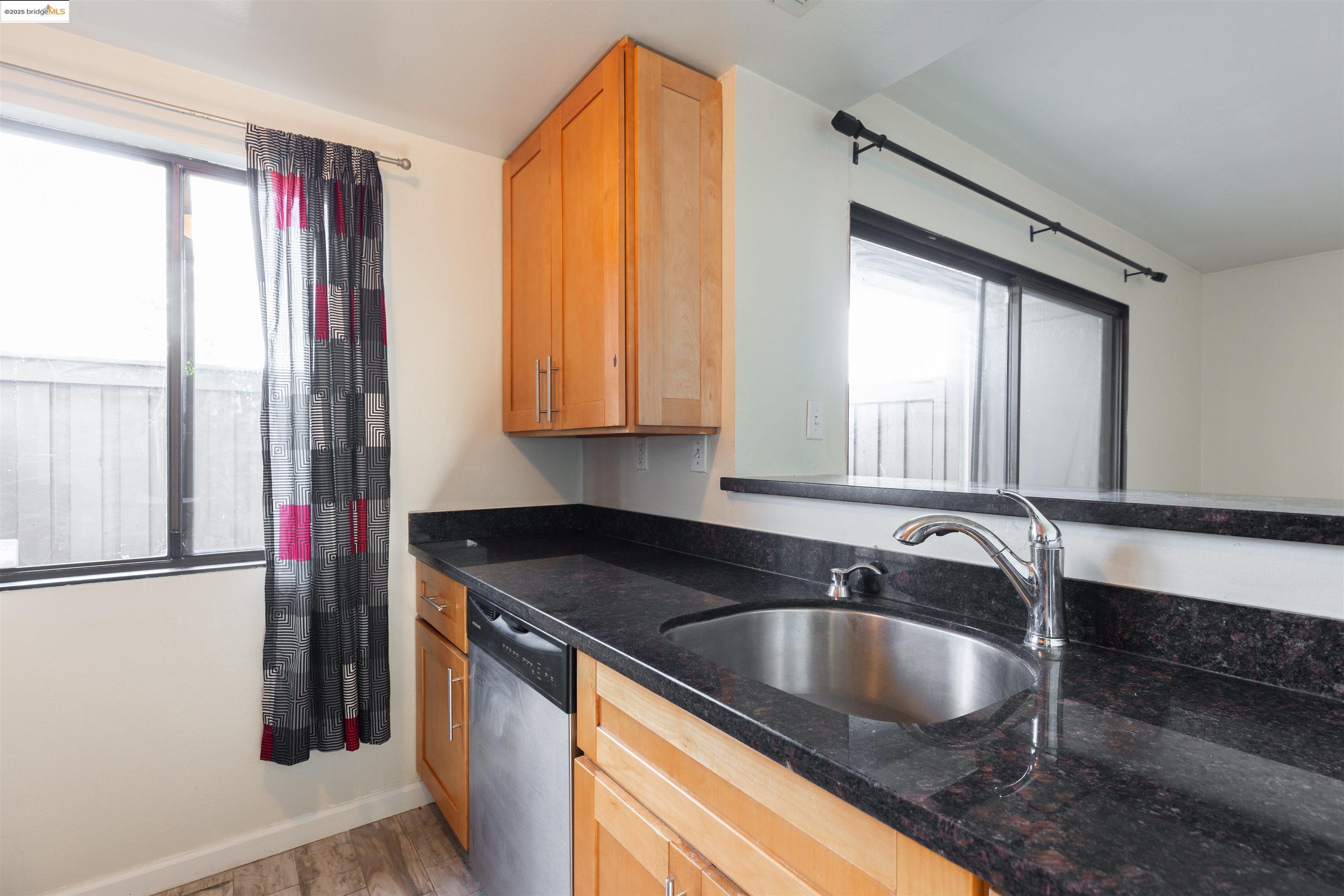 Photo #5: 41106147 Listing 