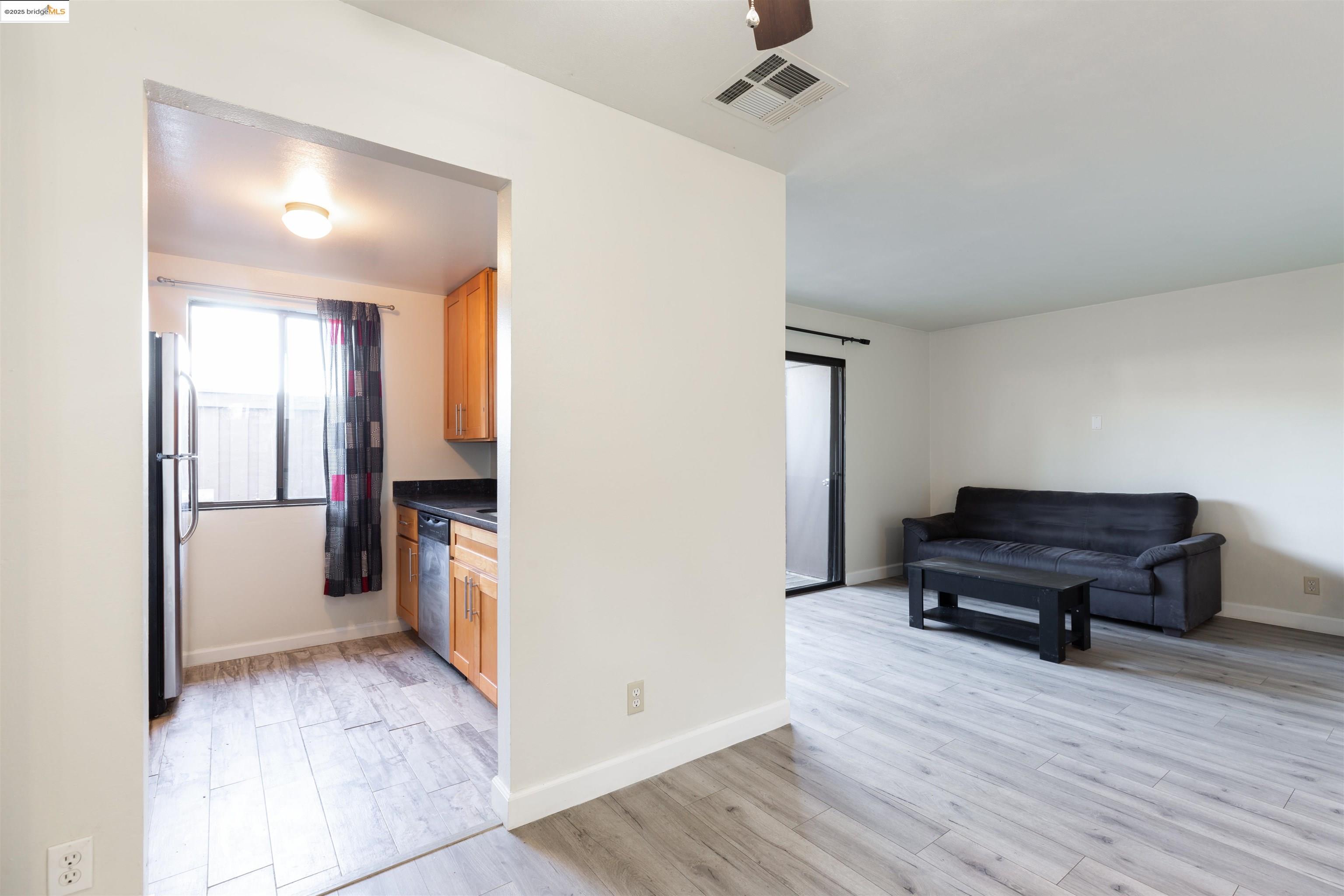 Photo #6: 41106147 Listing 