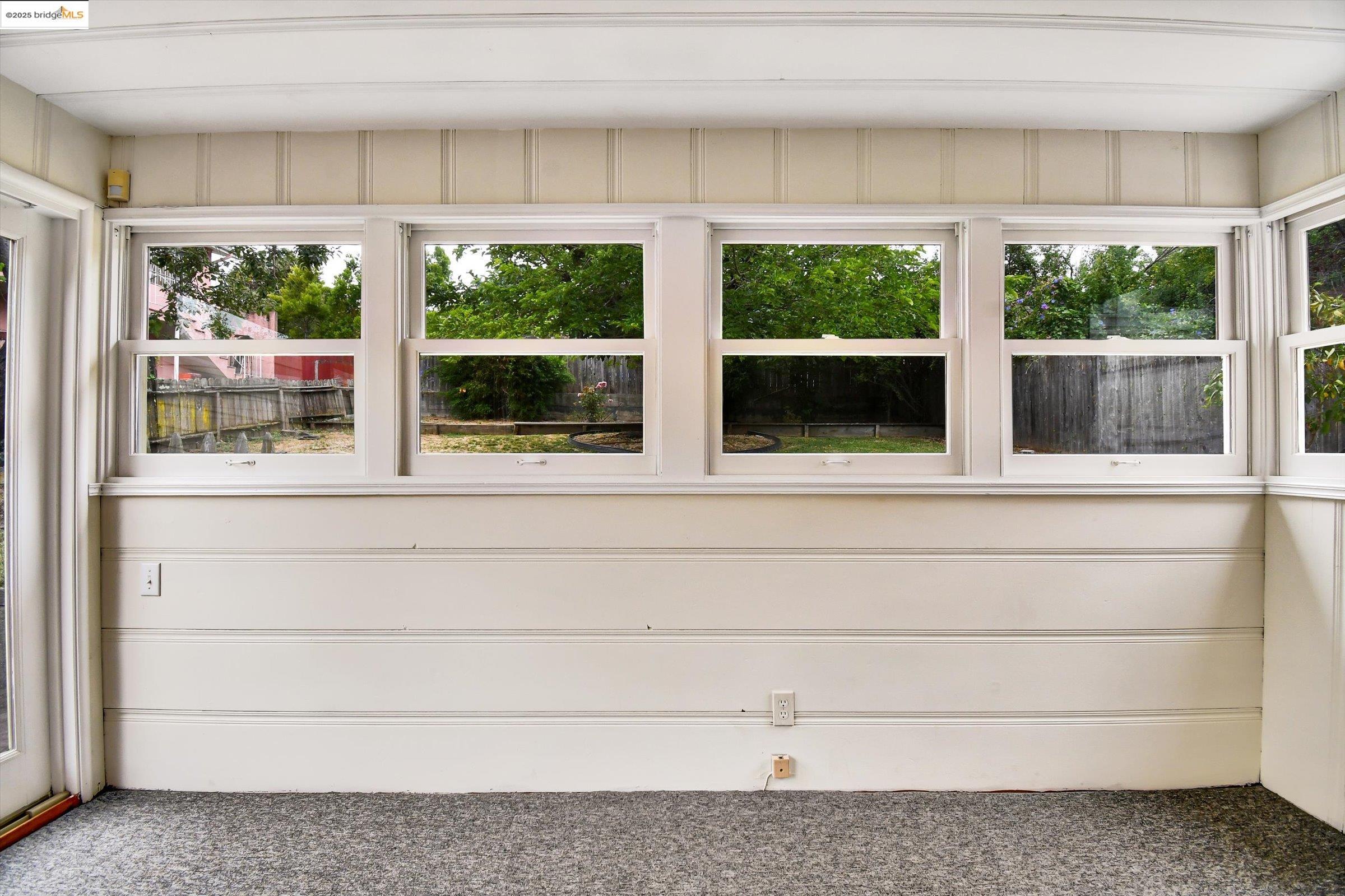 3817 Woodruff Ave, Oakland, California 94602, 2 Bedrooms Bedrooms, 6 Rooms Rooms,1 BathroomBathrooms,Residential,For Sale,3817 Woodruff Ave,41106148