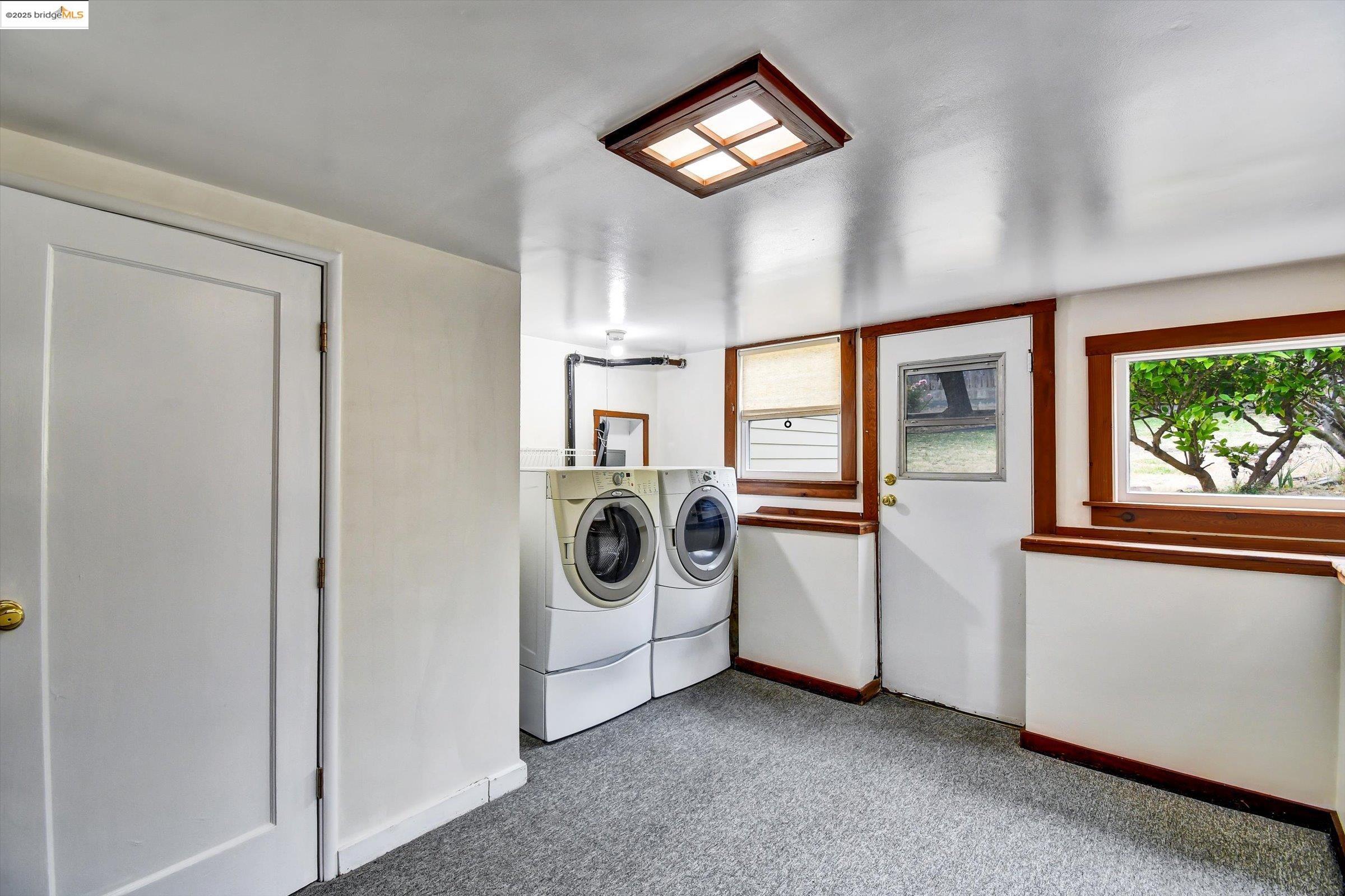 3817 Woodruff Ave, Oakland, California 94602, 2 Bedrooms Bedrooms, 6 Rooms Rooms,1 BathroomBathrooms,Residential,For Sale,3817 Woodruff Ave,41106148