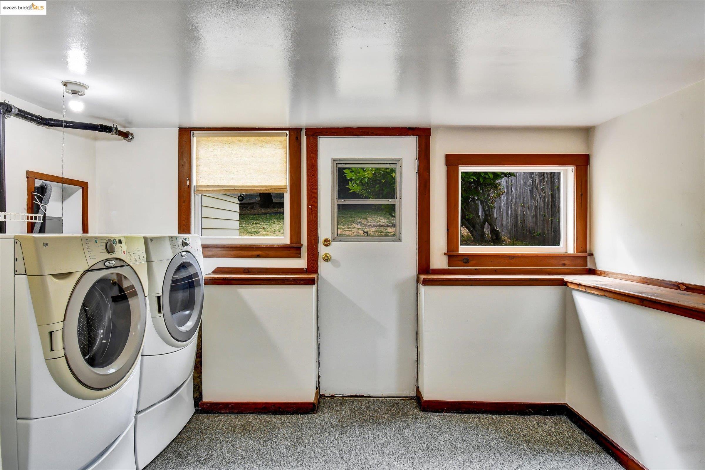 3817 Woodruff Ave, Oakland, California 94602, 2 Bedrooms Bedrooms, 6 Rooms Rooms,1 BathroomBathrooms,Residential,For Sale,3817 Woodruff Ave,41106148