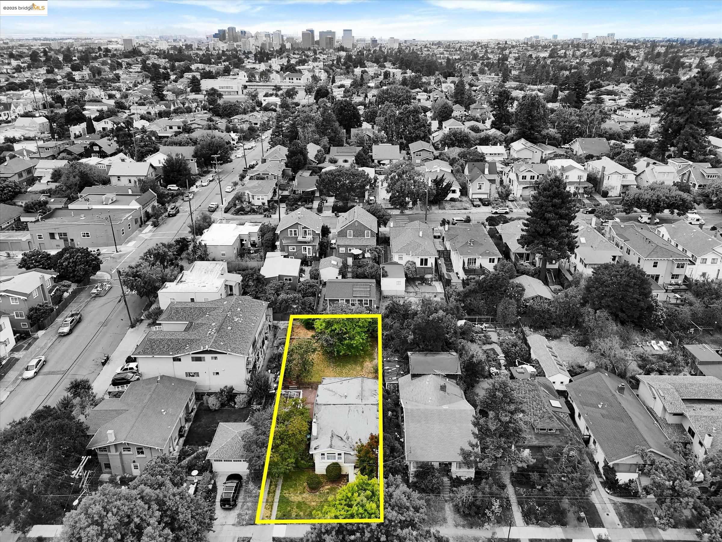 3817 Woodruff Ave, Oakland, California 94602, 2 Bedrooms Bedrooms, 6 Rooms Rooms,1 BathroomBathrooms,Residential,For Sale,3817 Woodruff Ave,41106148