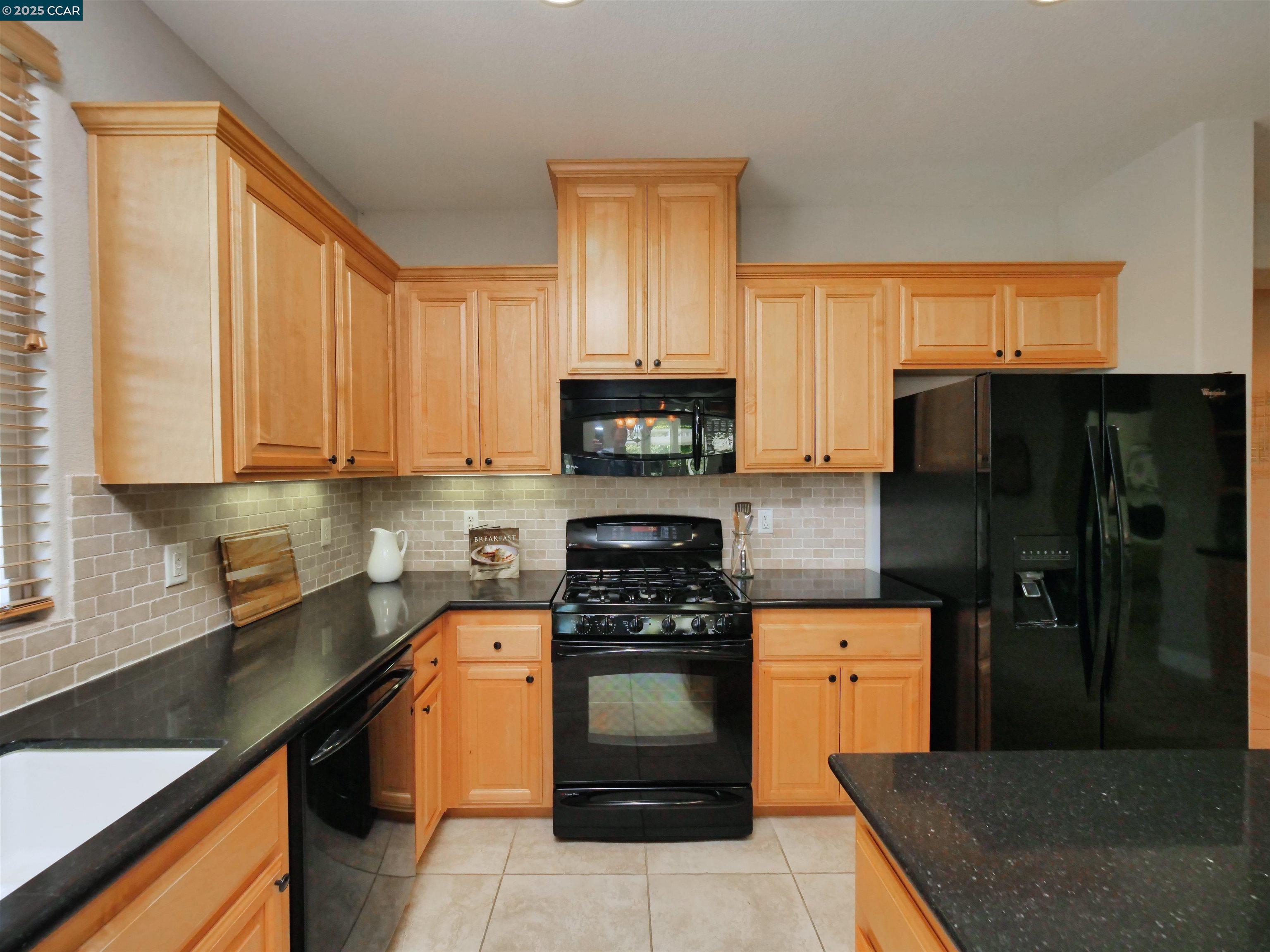 335 Suez Canal Lane, Sacramento, California 95834, 2 Bedrooms Bedrooms, 5 Rooms Rooms,2 BathroomsBathrooms,Residential,For Sale,335 Suez Canal Lane,41106150