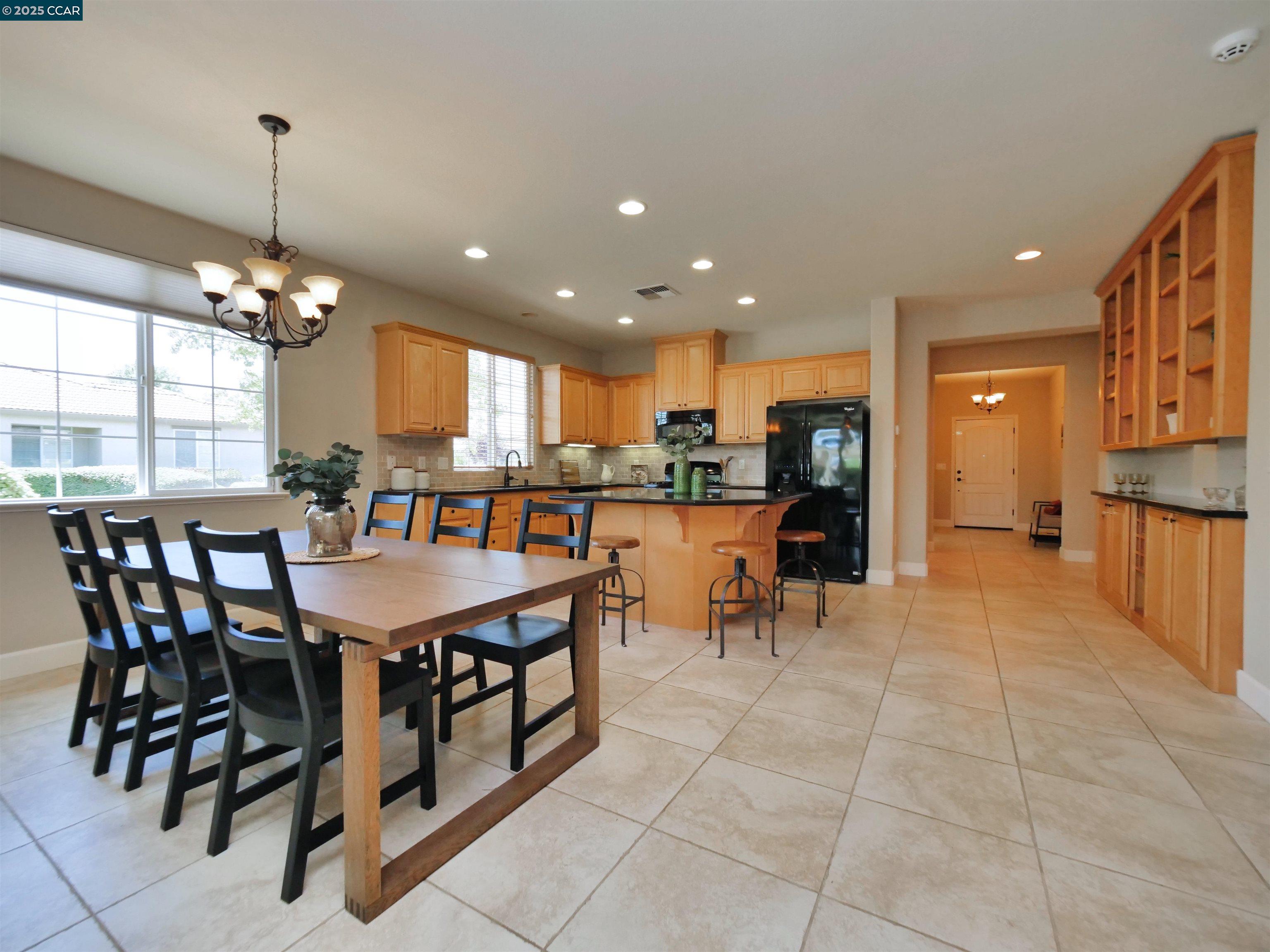 335 Suez Canal Lane, Sacramento, California 95834, 2 Bedrooms Bedrooms, 5 Rooms Rooms,2 BathroomsBathrooms,Residential,For Sale,335 Suez Canal Lane,41106150