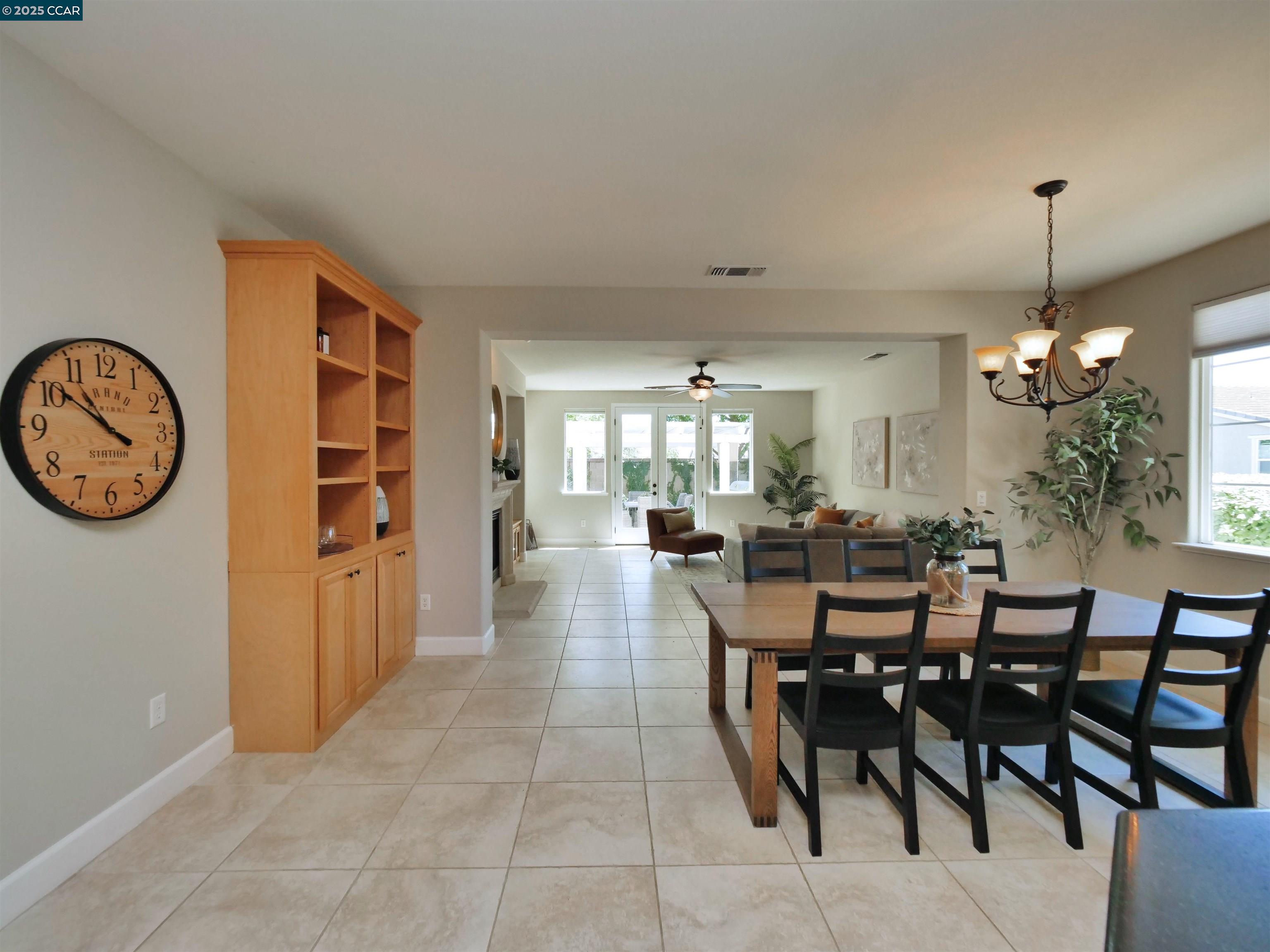 335 Suez Canal Lane, Sacramento, California 95834, 2 Bedrooms Bedrooms, 5 Rooms Rooms,2 BathroomsBathrooms,Residential,For Sale,335 Suez Canal Lane,41106150