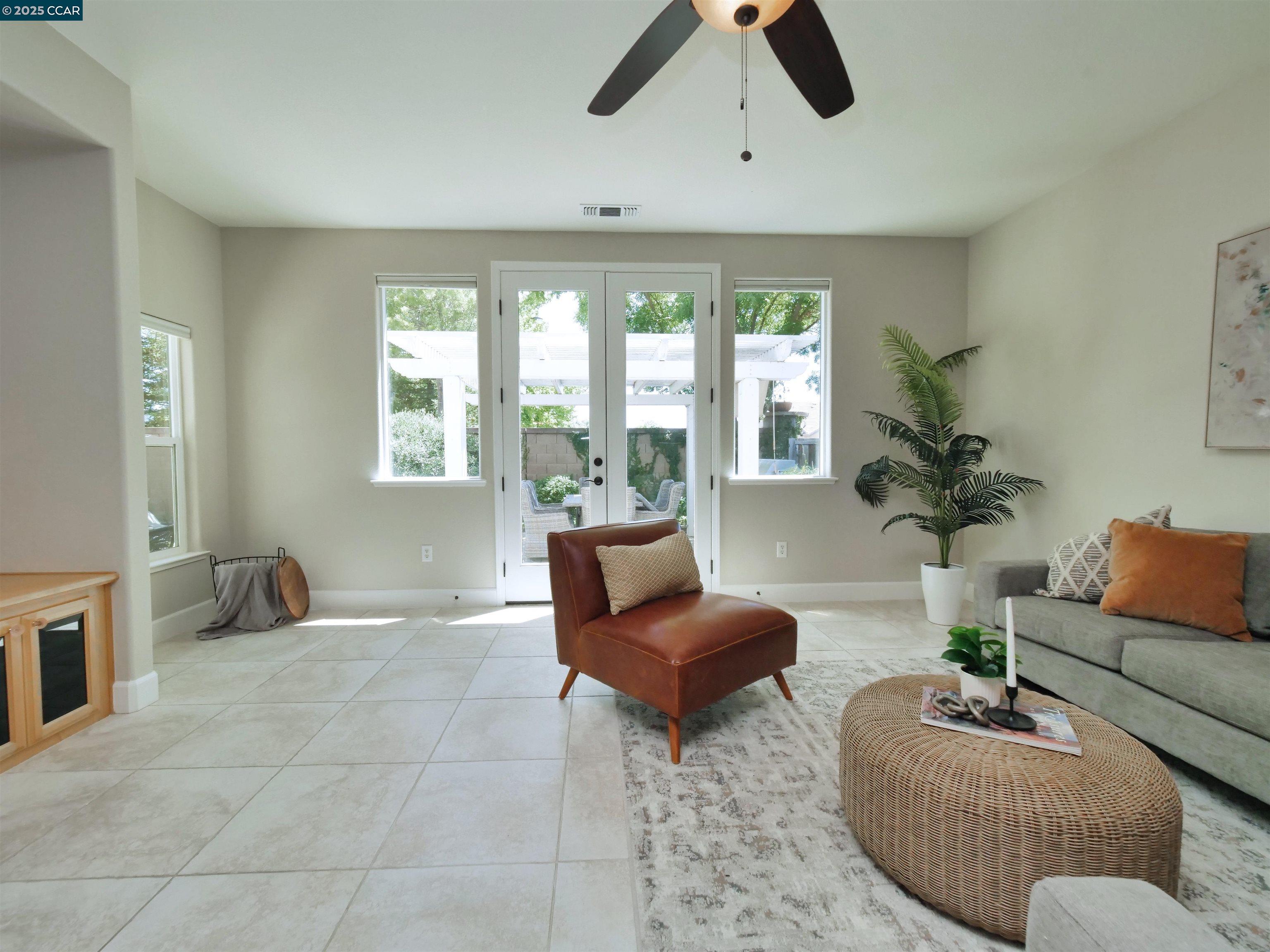 335 Suez Canal Lane, Sacramento, California 95834, 2 Bedrooms Bedrooms, 5 Rooms Rooms,2 BathroomsBathrooms,Residential,For Sale,335 Suez Canal Lane,41106150