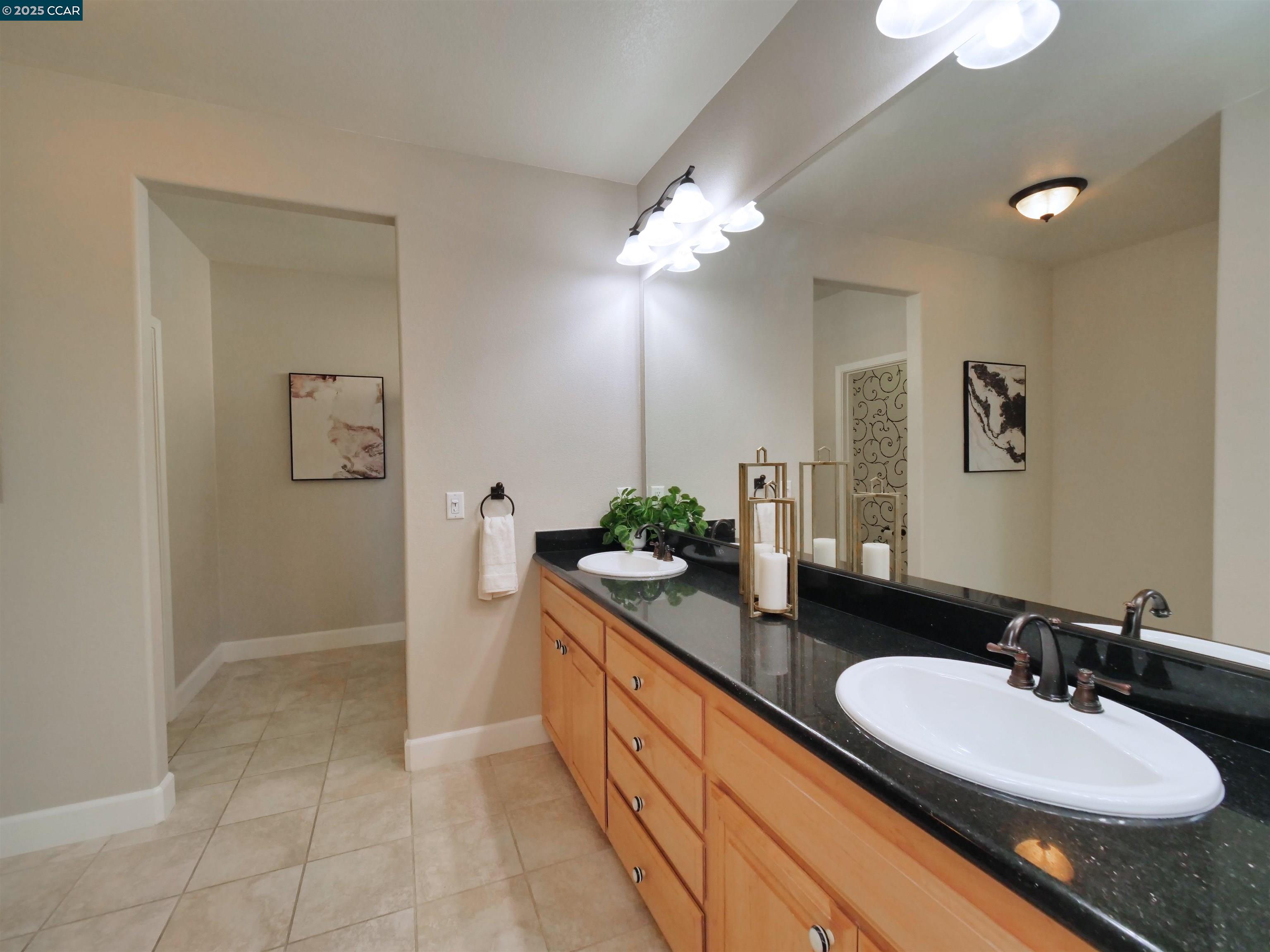 335 Suez Canal Lane, Sacramento, California 95834, 2 Bedrooms Bedrooms, 5 Rooms Rooms,2 BathroomsBathrooms,Residential,For Sale,335 Suez Canal Lane,41106150