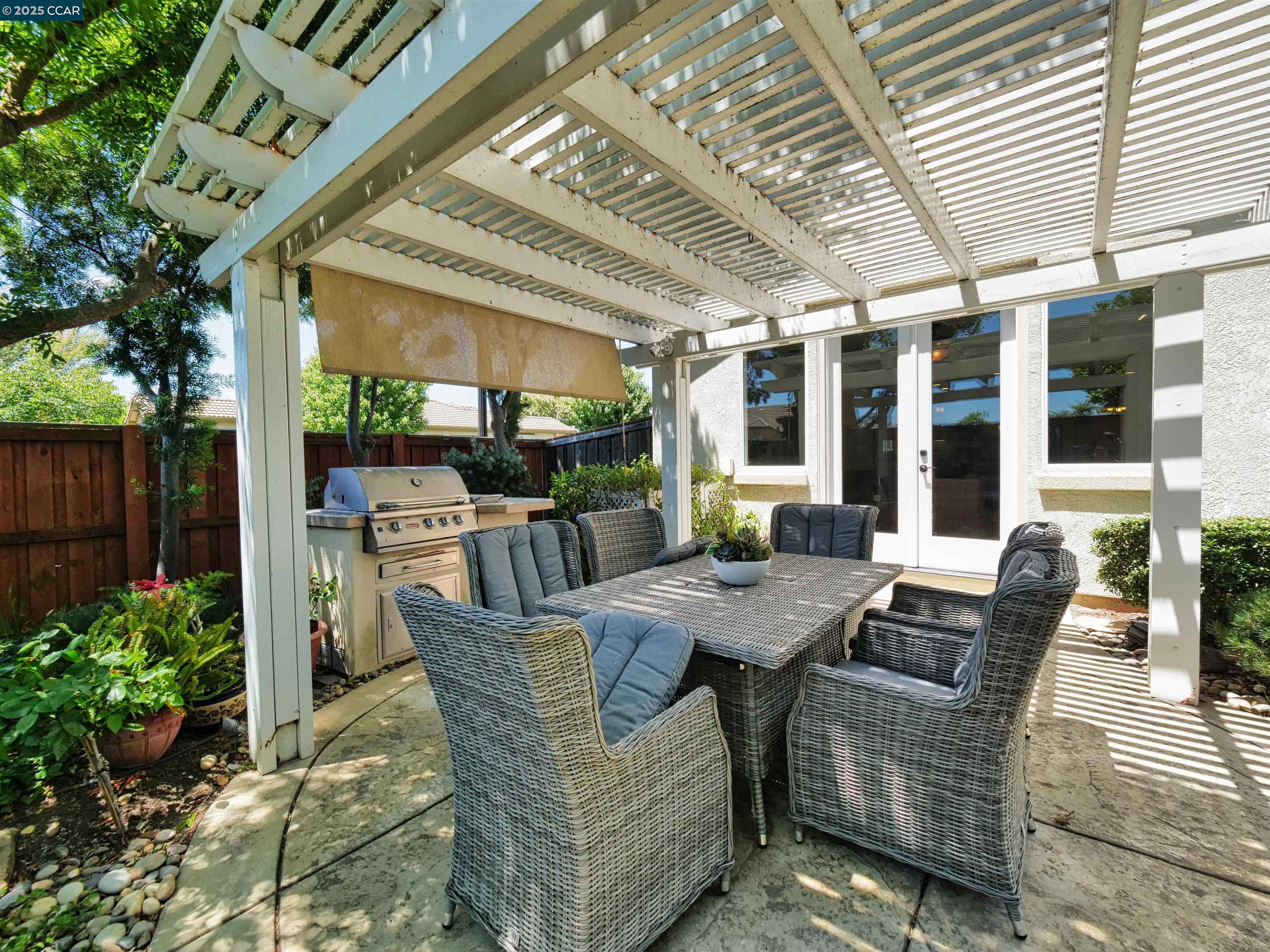 335 Suez Canal Lane, Sacramento, California 95834, 2 Bedrooms Bedrooms, 5 Rooms Rooms,2 BathroomsBathrooms,Residential,For Sale,335 Suez Canal Lane,41106150