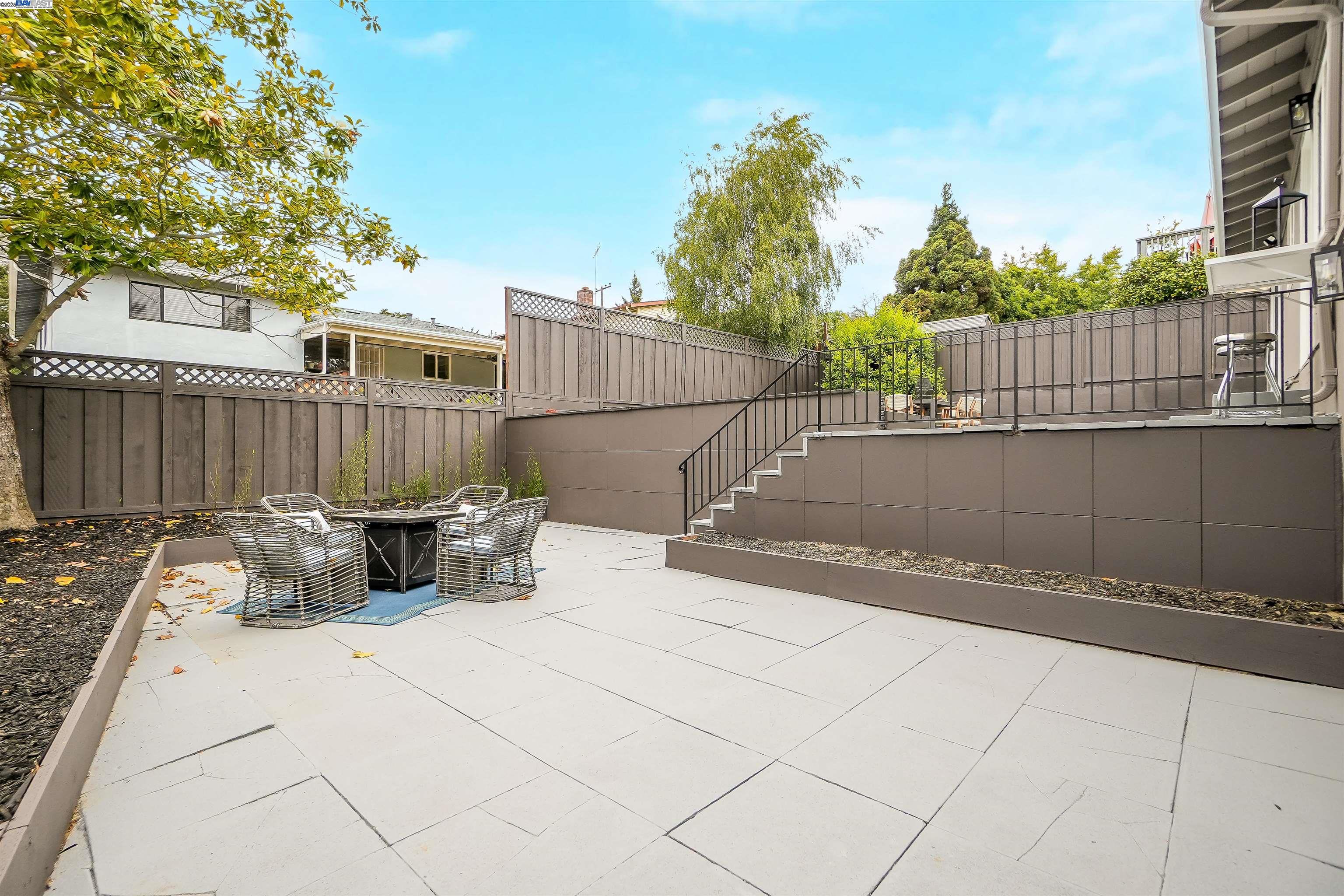 4847 Dunkirk Ave, Oakland, California 94605, 4 Bedrooms Bedrooms, 7 Rooms Rooms,2 BathroomsBathrooms,Residential,For Sale,4847 Dunkirk Ave,41106156