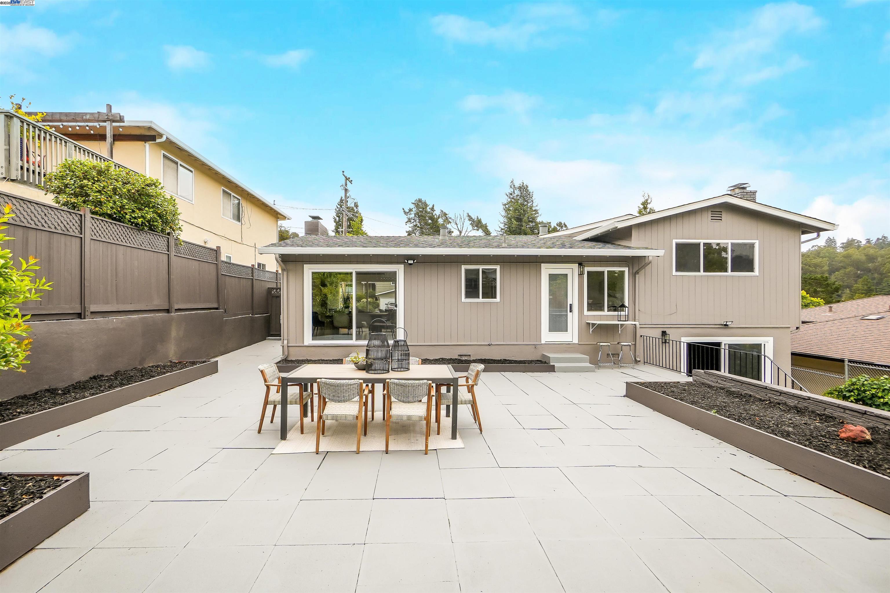4847 Dunkirk Ave, Oakland, California 94605, 4 Bedrooms Bedrooms, 7 Rooms Rooms,2 BathroomsBathrooms,Residential,For Sale,4847 Dunkirk Ave,41106156