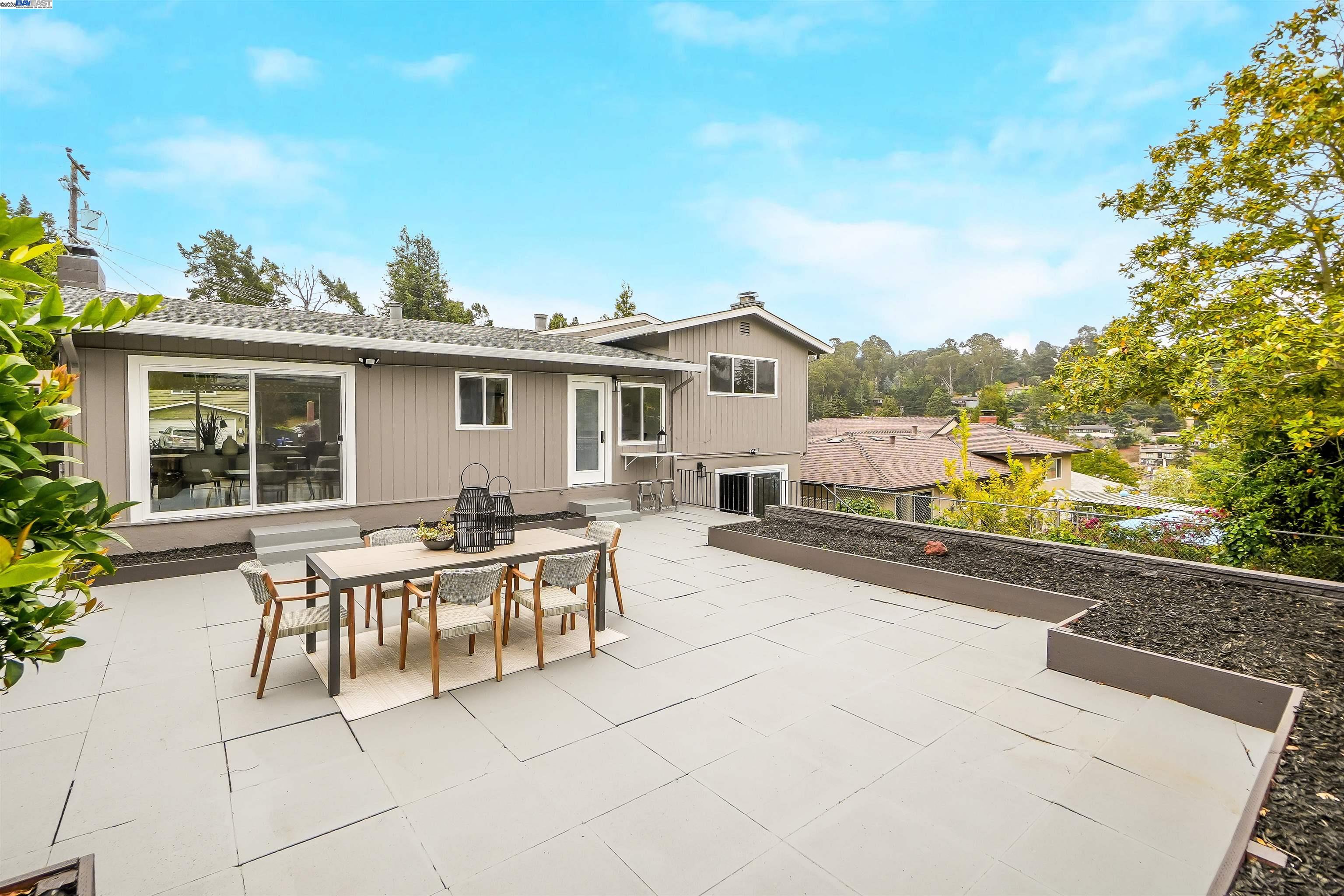 4847 Dunkirk Ave, Oakland, California 94605, 4 Bedrooms Bedrooms, 7 Rooms Rooms,2 BathroomsBathrooms,Residential,For Sale,4847 Dunkirk Ave,41106156