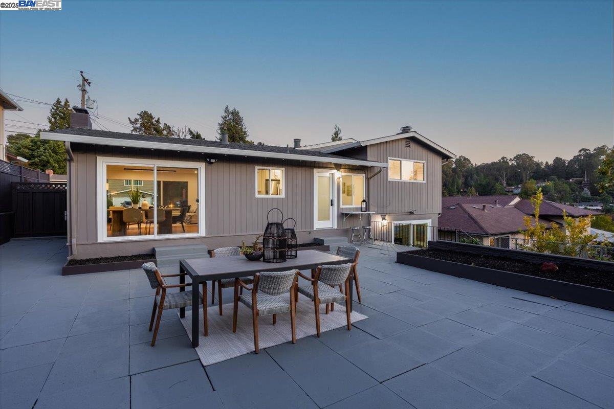 4847 Dunkirk Ave, Oakland, California 94605, 4 Bedrooms Bedrooms, 7 Rooms Rooms,2 BathroomsBathrooms,Residential,For Sale,4847 Dunkirk Ave,41106156