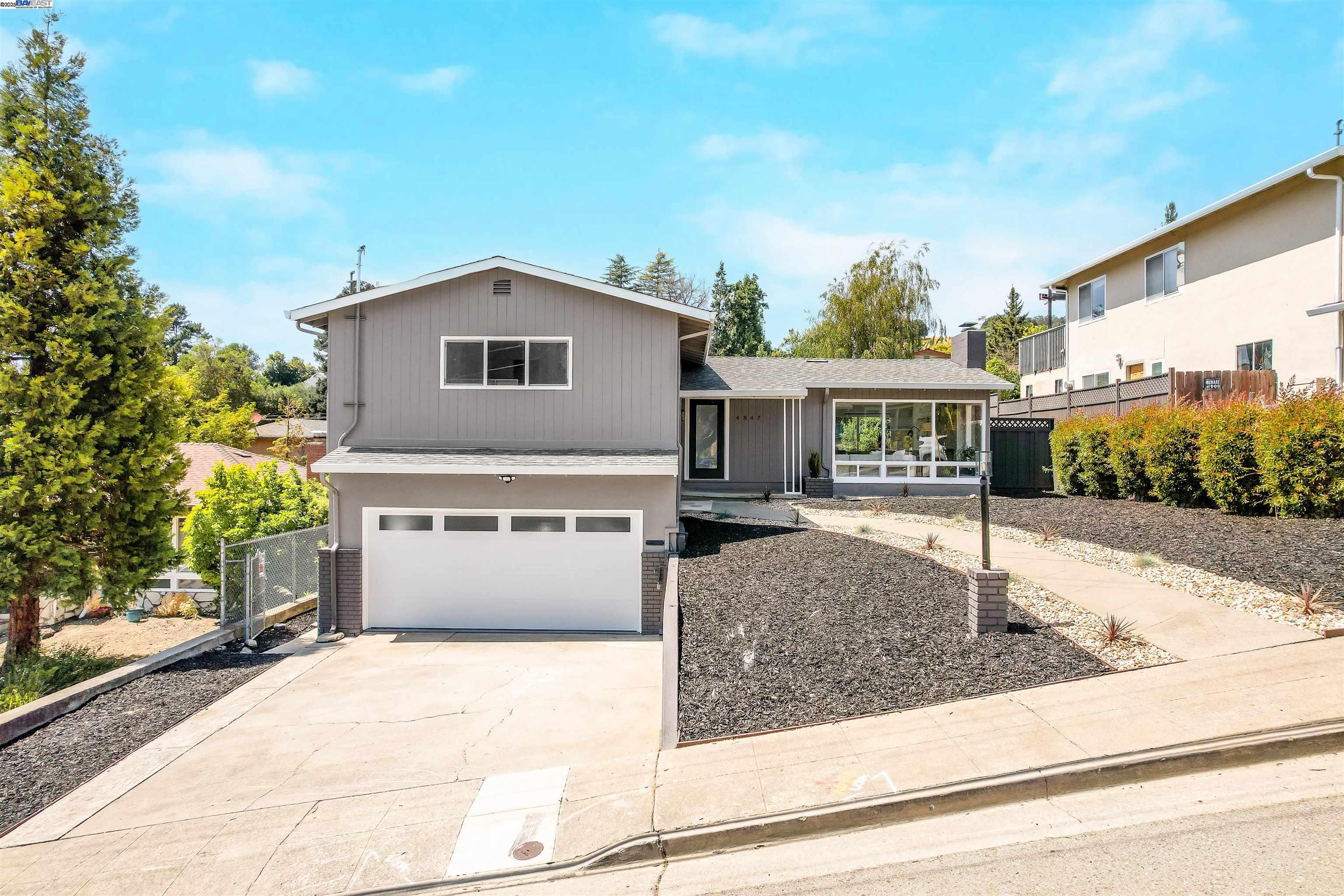 4847 Dunkirk Ave, Oakland, California 94605, 4 Bedrooms Bedrooms, 7 Rooms Rooms,2 BathroomsBathrooms,Residential,For Sale,4847 Dunkirk Ave,41106156