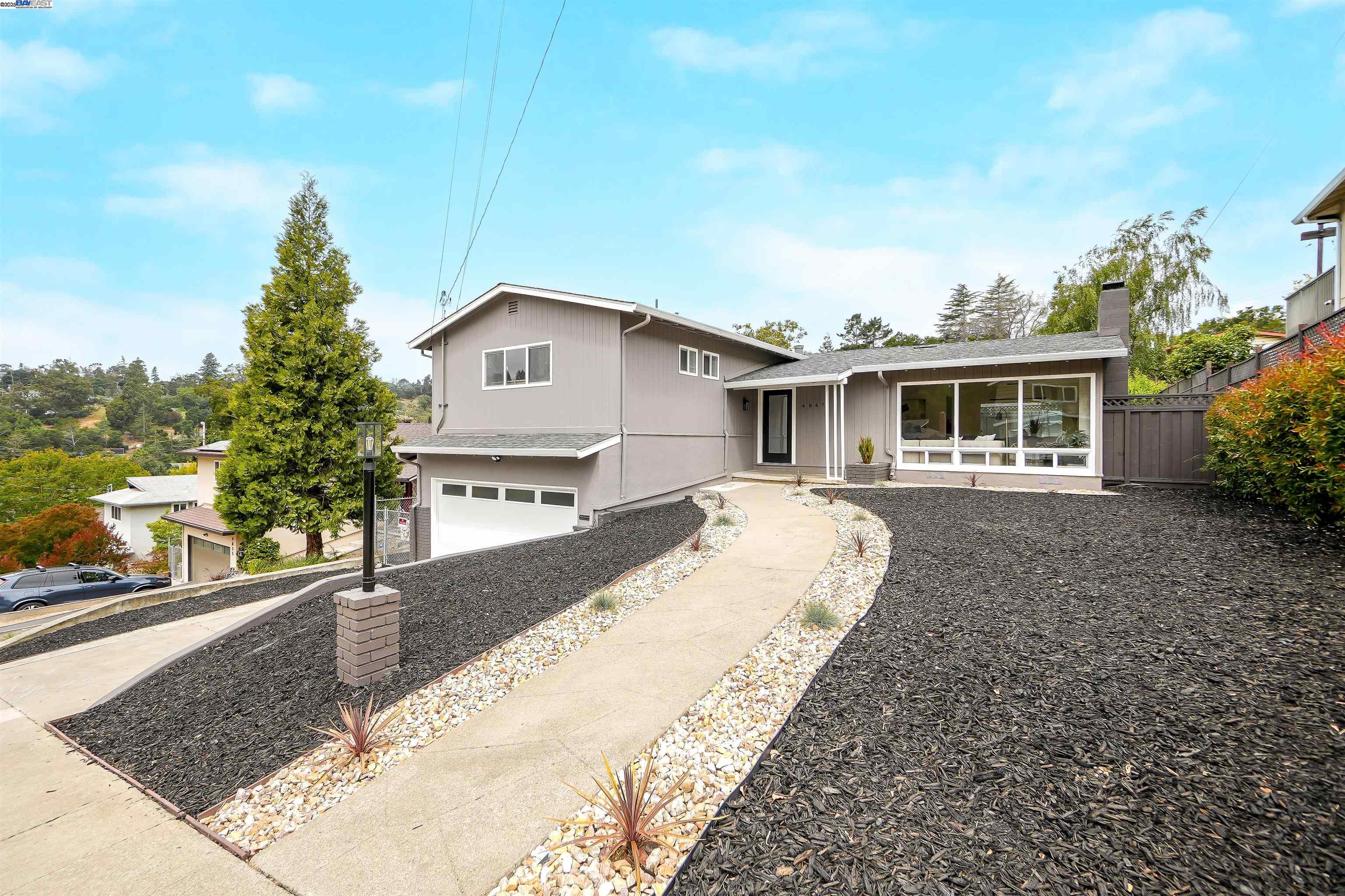 4847 Dunkirk Ave, Oakland, California 94605, 4 Bedrooms Bedrooms, 7 Rooms Rooms,2 BathroomsBathrooms,Residential,For Sale,4847 Dunkirk Ave,41106156