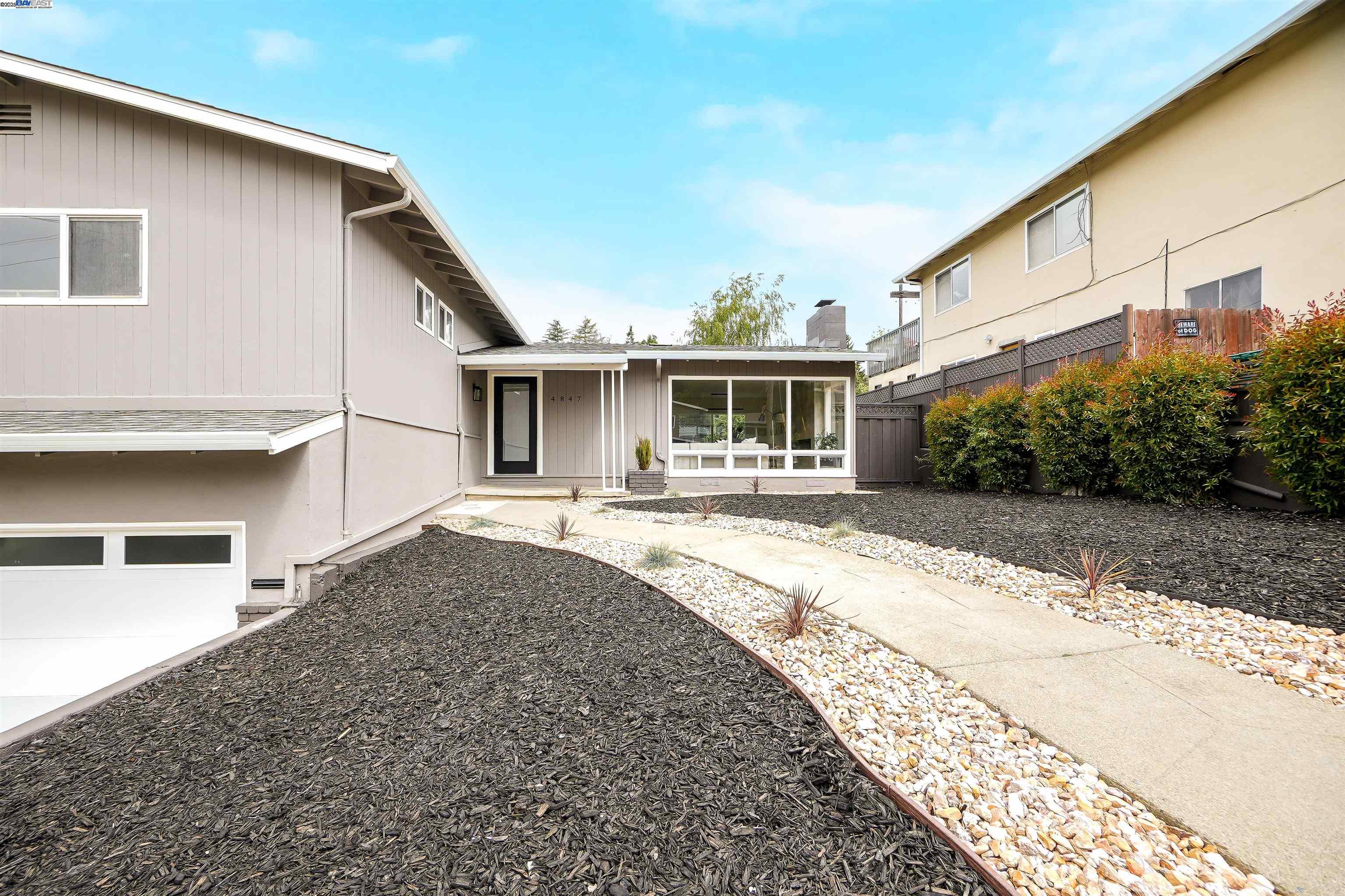4847 Dunkirk Ave, Oakland, California 94605, 4 Bedrooms Bedrooms, 7 Rooms Rooms,2 BathroomsBathrooms,Residential,For Sale,4847 Dunkirk Ave,41106156