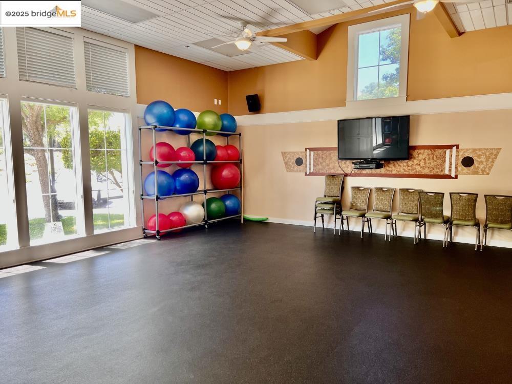 1283 St Edmunds Way, Brentwood, California 94513, 2 Bedrooms Bedrooms, 8 Rooms Rooms,2 BathroomsBathrooms,Residential,For Sale,1283 St Edmunds Way,41106157