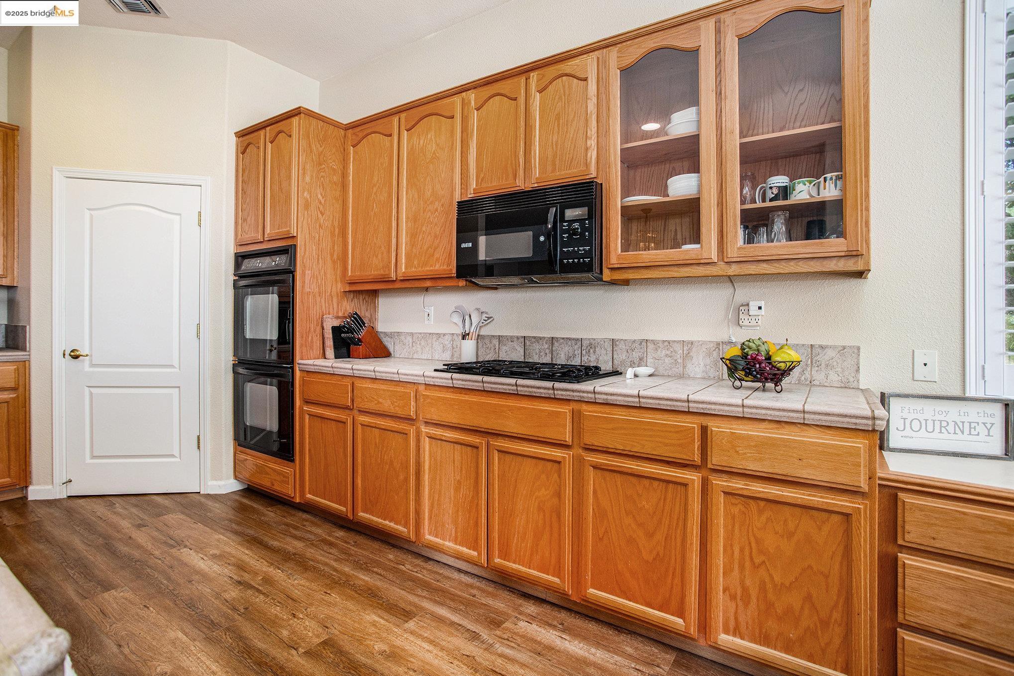 1283 St Edmunds Way, Brentwood, California 94513, 2 Bedrooms Bedrooms, 8 Rooms Rooms,2 BathroomsBathrooms,Residential,For Sale,1283 St Edmunds Way,41106157