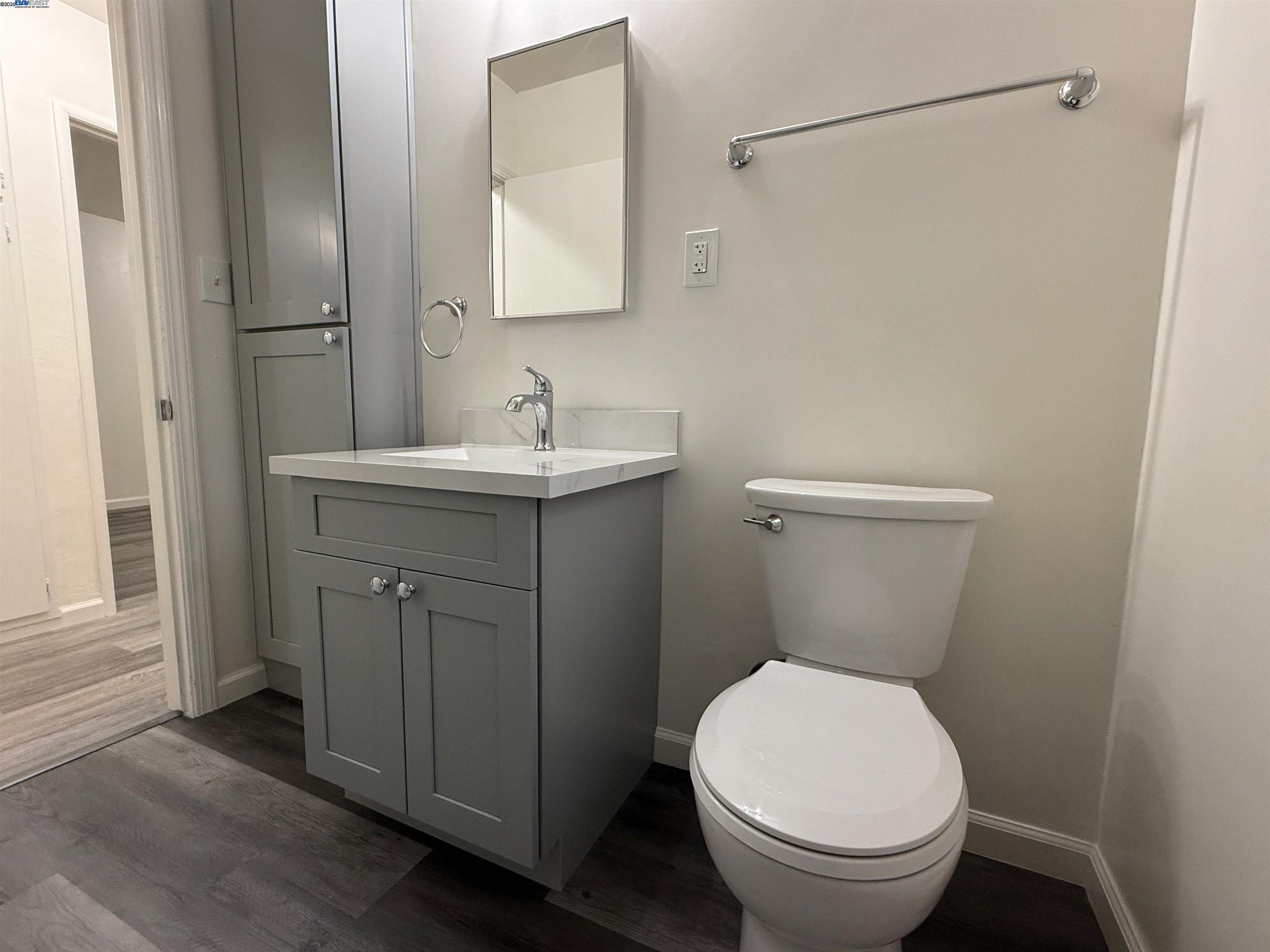 520 Bancroft Ave # 1, San Leandro, California 94577, 2 Bedrooms Bedrooms, 6 Rooms Rooms,1 BathroomBathrooms,Residential Lease,For Rent,520 Bancroft Ave # 1,41106159