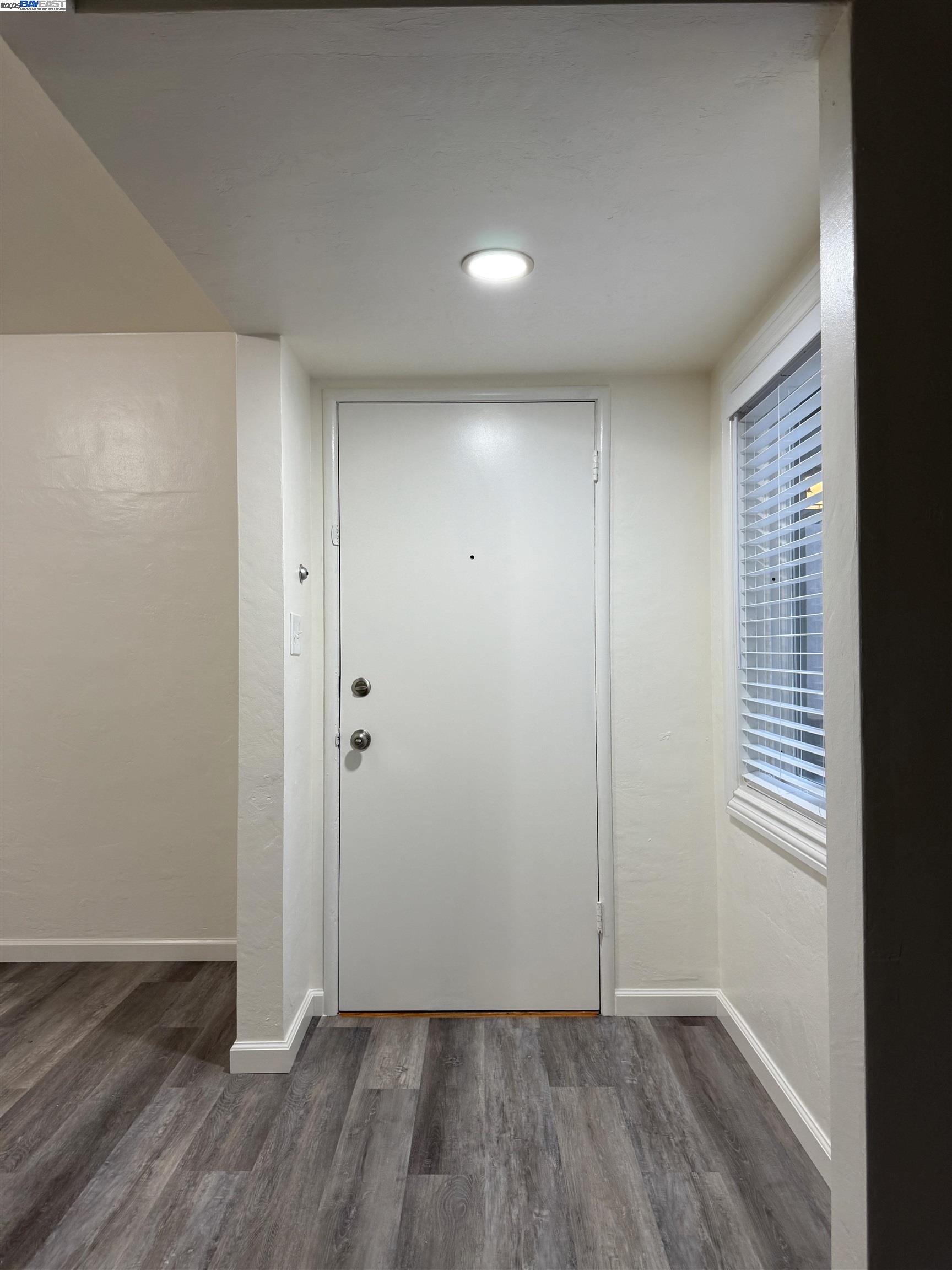 520 Bancroft Ave # 1, San Leandro, California 94577, 2 Bedrooms Bedrooms, 6 Rooms Rooms,1 BathroomBathrooms,Residential Lease,For Rent,520 Bancroft Ave # 1,41106159