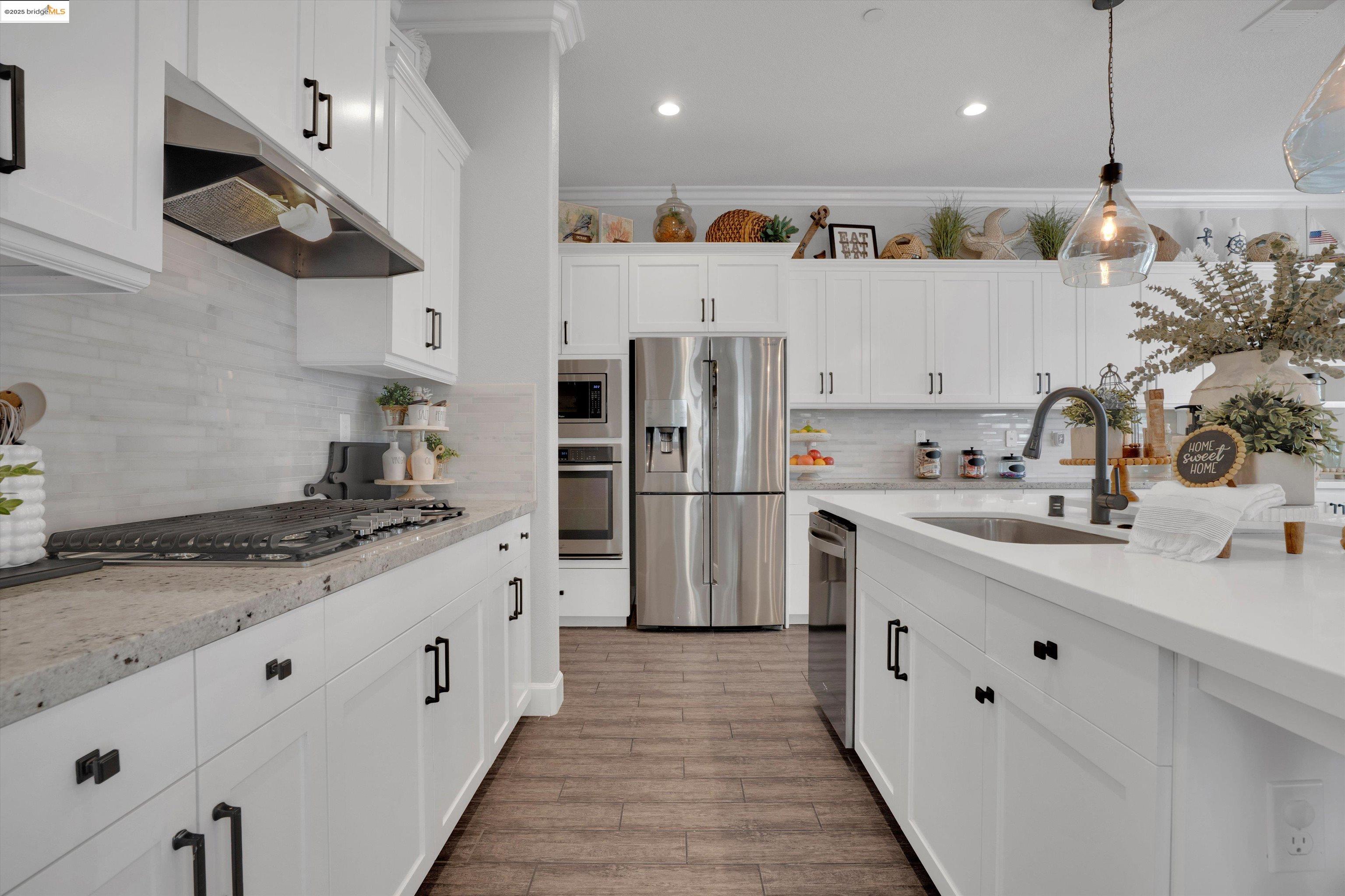 542 Harbor Cove Cir, Discovery Bay, California 94505, 4 Bedrooms Bedrooms, 11 Rooms Rooms,3 BathroomsBathrooms,Residential,For Sale,542 Harbor Cove Cir,41106160
