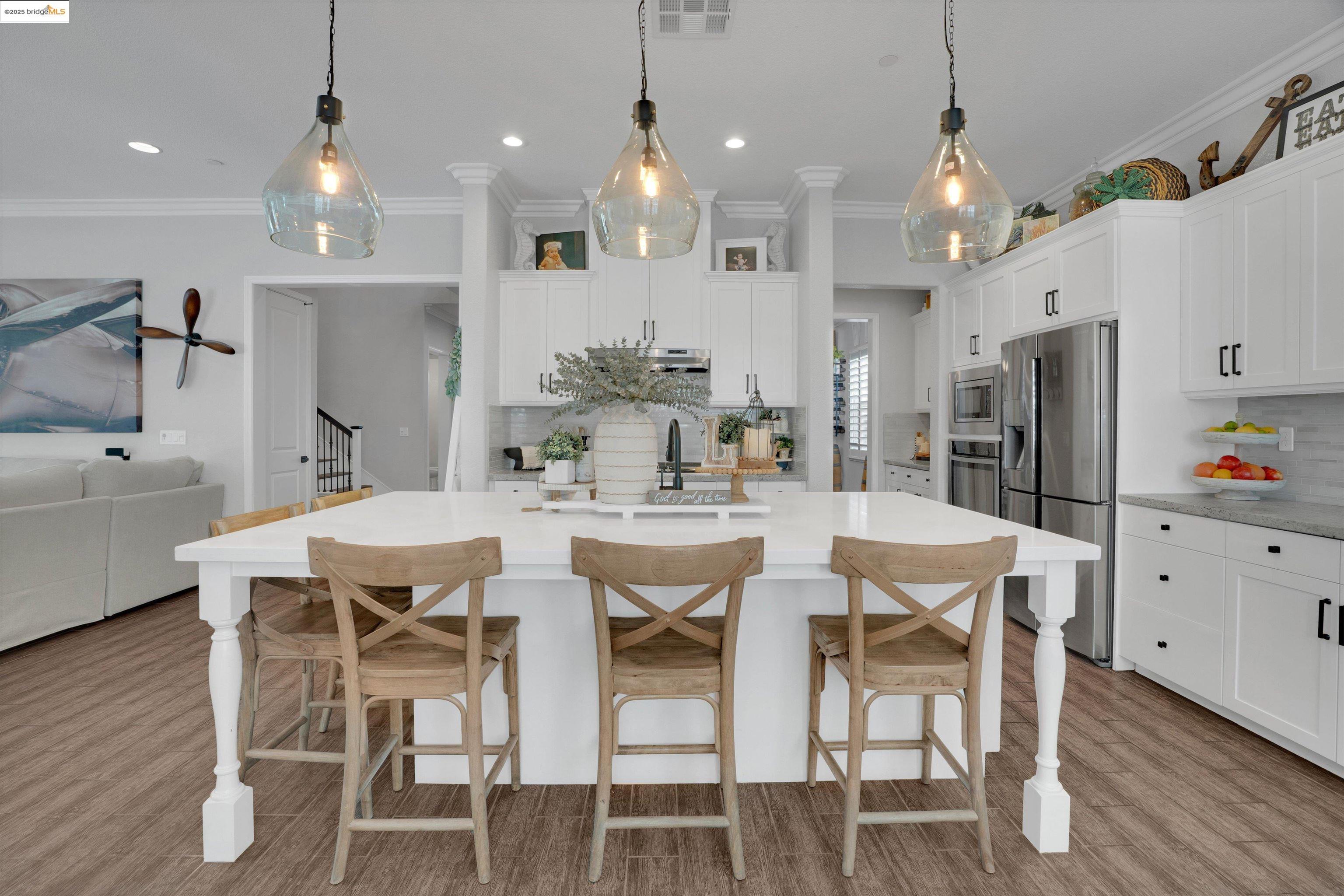 542 Harbor Cove Cir, Discovery Bay, California 94505, 4 Bedrooms Bedrooms, 11 Rooms Rooms,3 BathroomsBathrooms,Residential,For Sale,542 Harbor Cove Cir,41106160