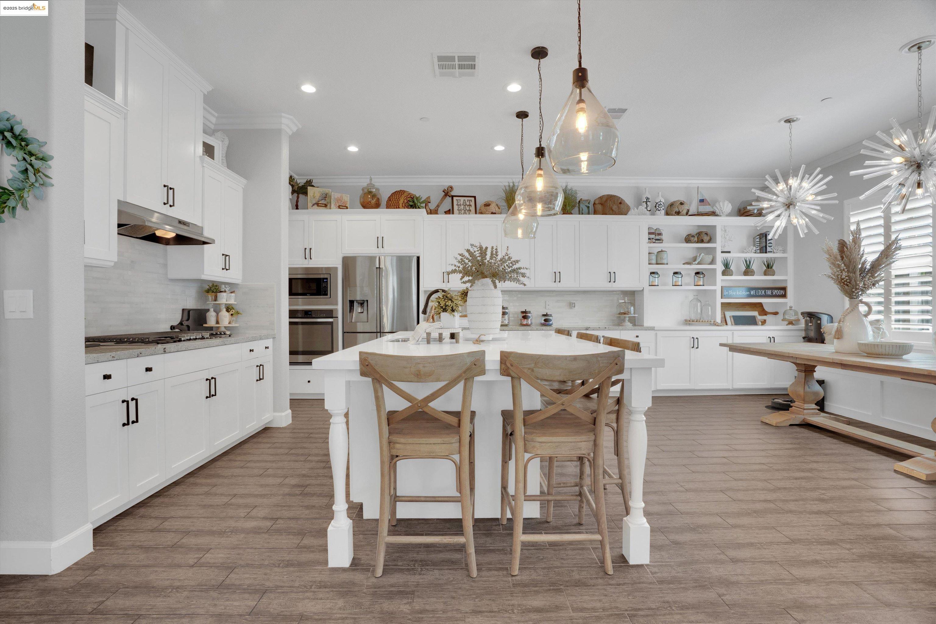 542 Harbor Cove Cir, Discovery Bay, California 94505, 4 Bedrooms Bedrooms, 11 Rooms Rooms,3 BathroomsBathrooms,Residential,For Sale,542 Harbor Cove Cir,41106160