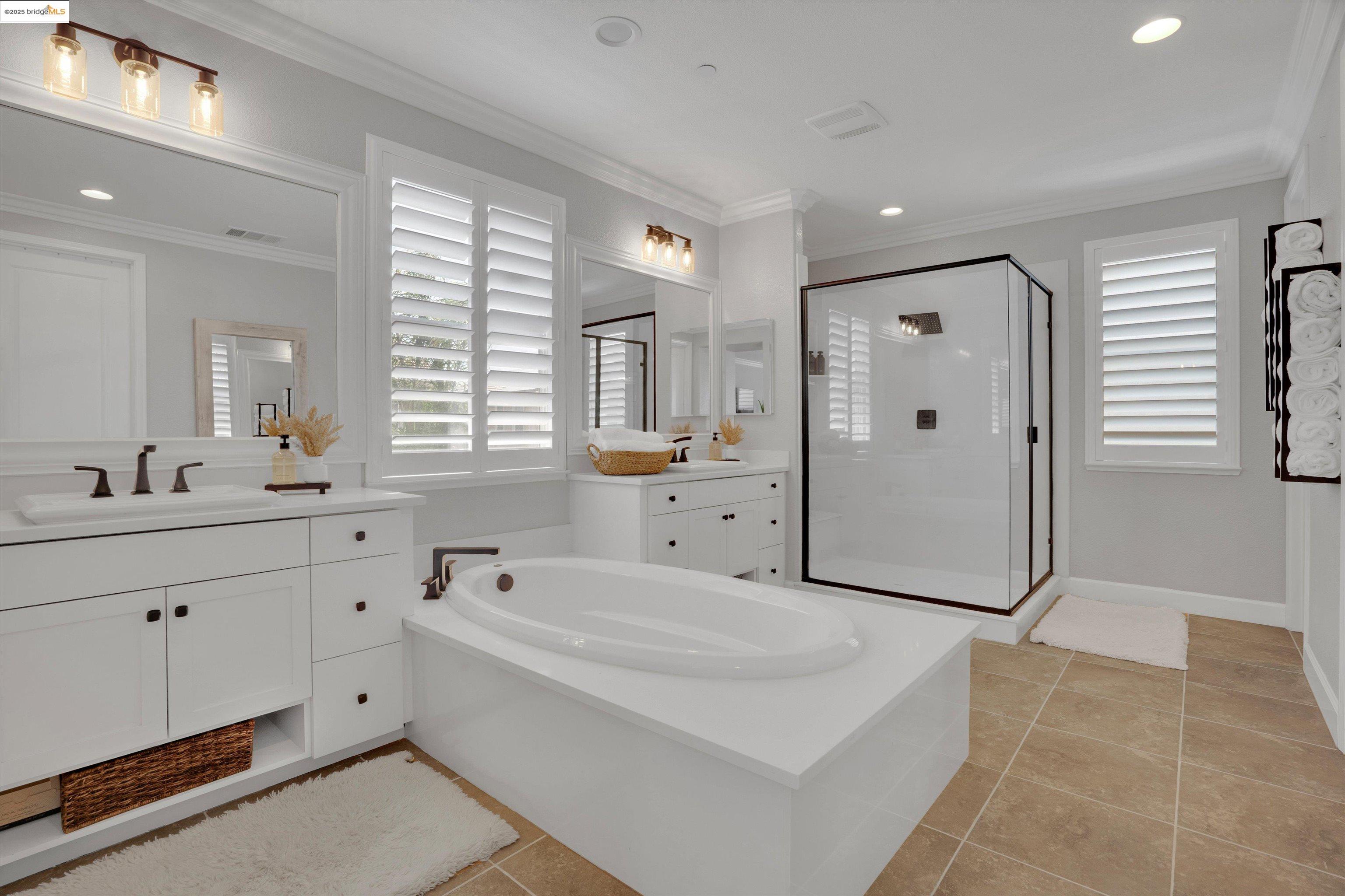 542 Harbor Cove Cir, Discovery Bay, California 94505, 4 Bedrooms Bedrooms, 11 Rooms Rooms,3 BathroomsBathrooms,Residential,For Sale,542 Harbor Cove Cir,41106160