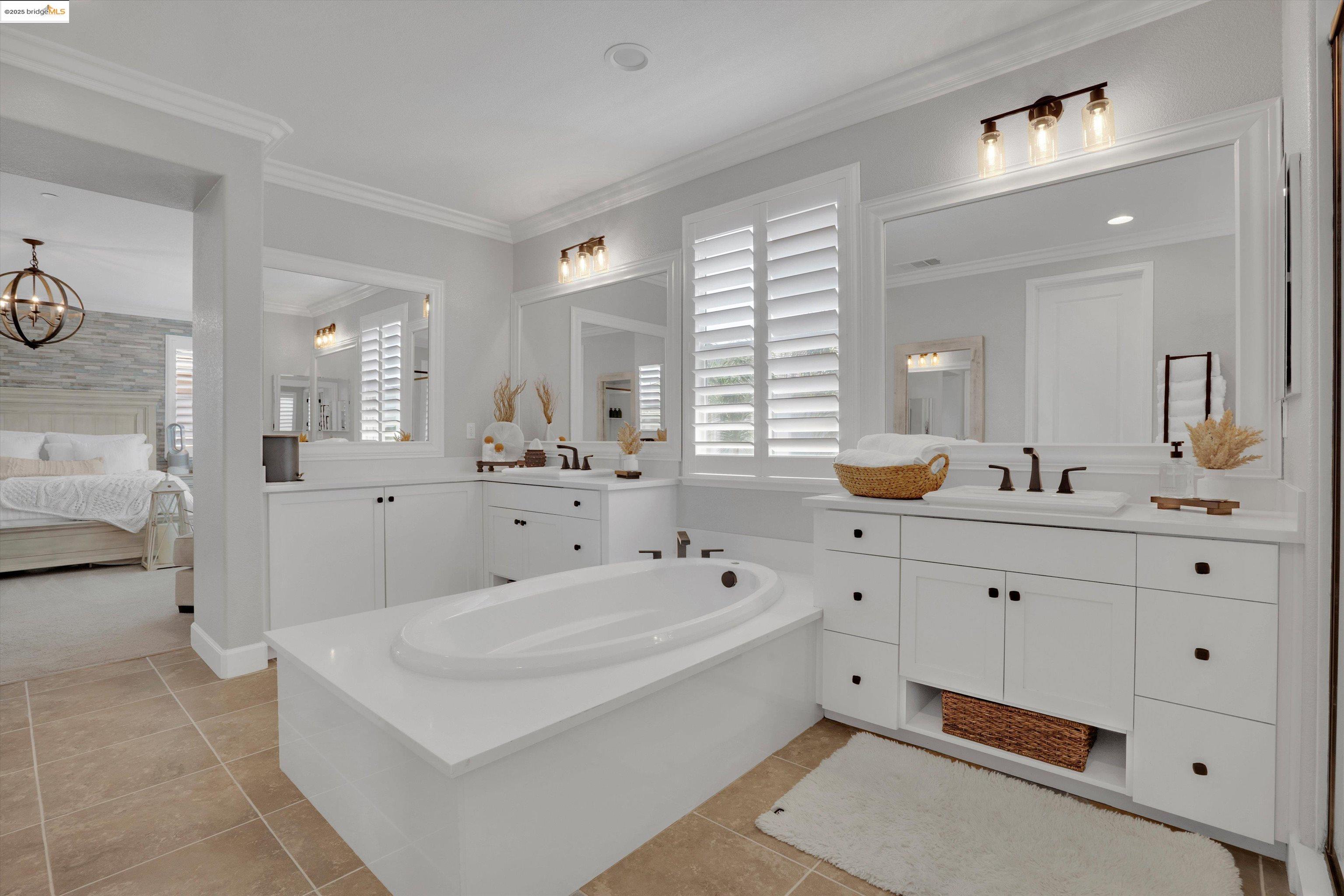 542 Harbor Cove Cir, Discovery Bay, California 94505, 4 Bedrooms Bedrooms, 11 Rooms Rooms,3 BathroomsBathrooms,Residential,For Sale,542 Harbor Cove Cir,41106160