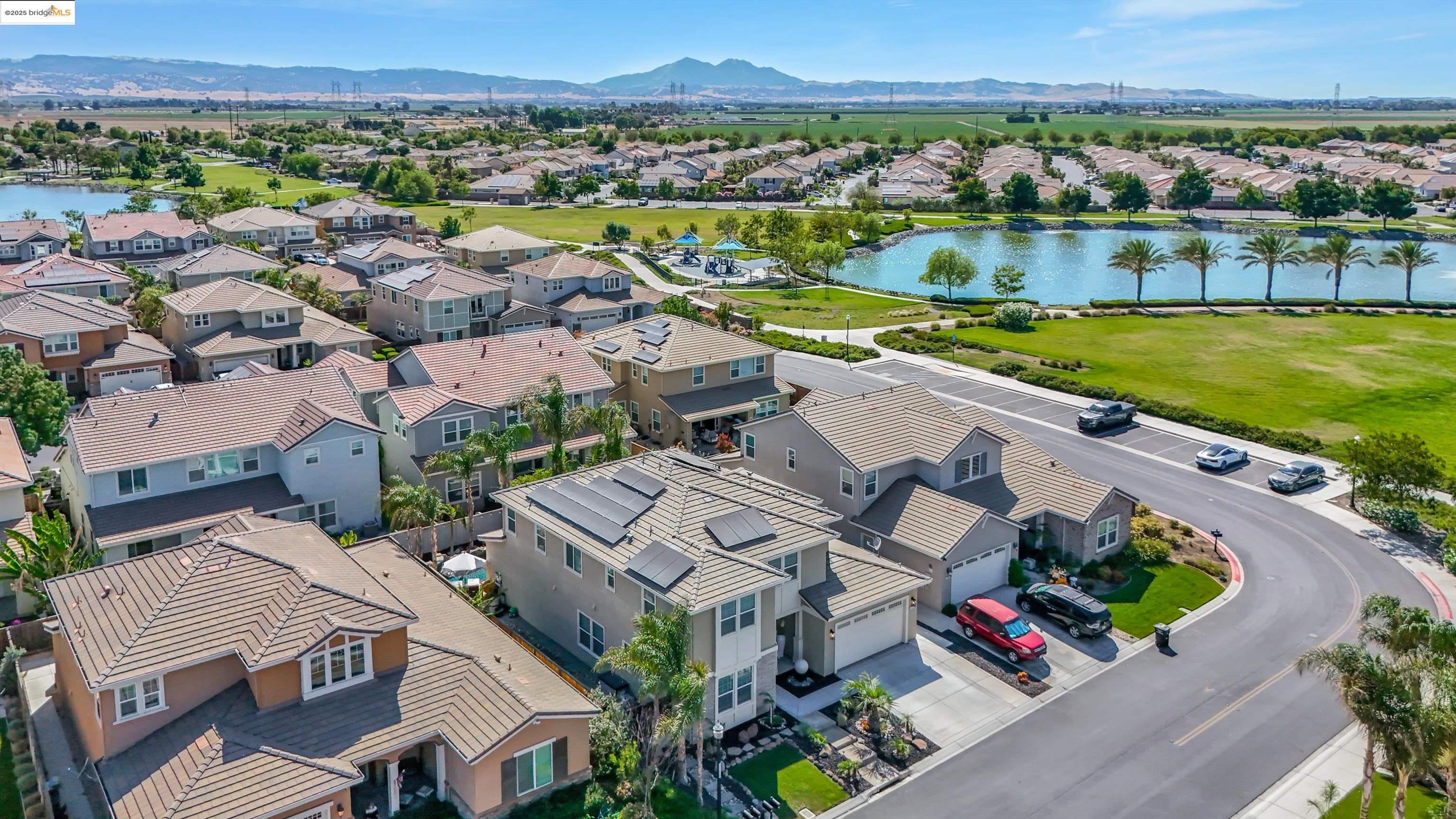 542 Harbor Cove Cir, Discovery Bay, California 94505, 4 Bedrooms Bedrooms, 11 Rooms Rooms,3 BathroomsBathrooms,Residential,For Sale,542 Harbor Cove Cir,41106160