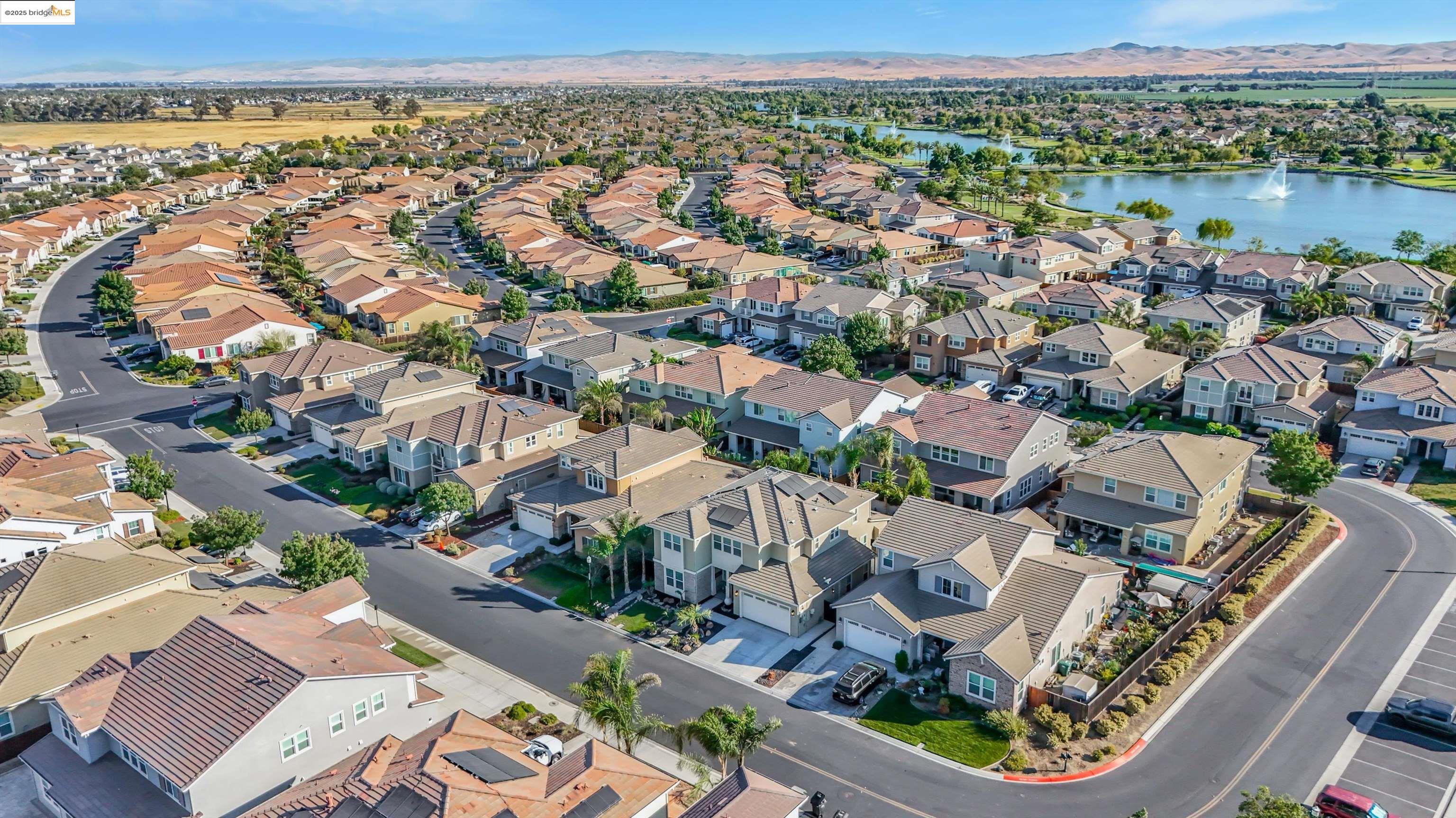 542 Harbor Cove Cir, Discovery Bay, California 94505, 4 Bedrooms Bedrooms, 11 Rooms Rooms,3 BathroomsBathrooms,Residential,For Sale,542 Harbor Cove Cir,41106160