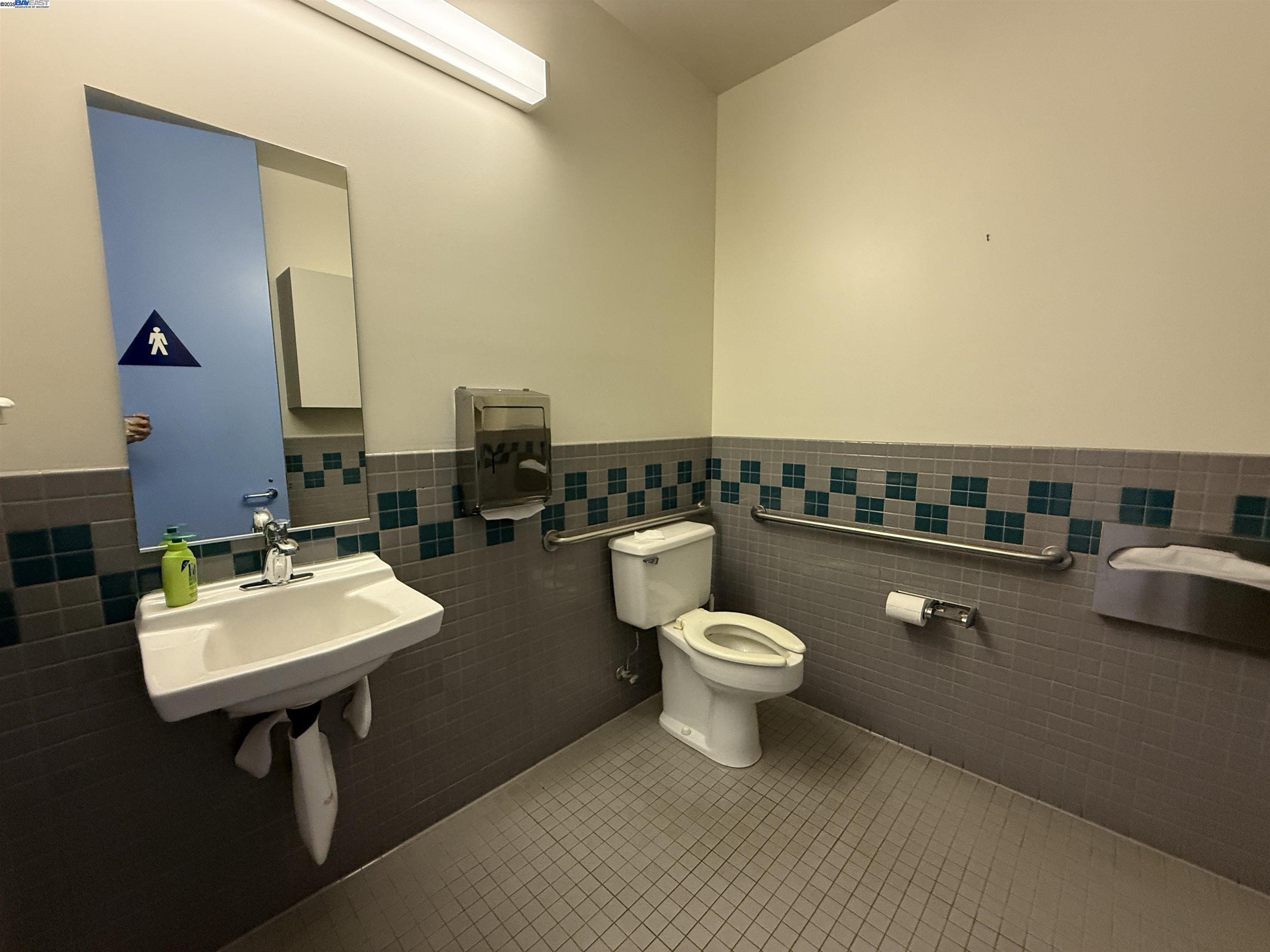 44238 Fremont Blvd, Fremont, California 94538, ,Commercial Lease,For Rent,44238 Fremont Blvd,41106163