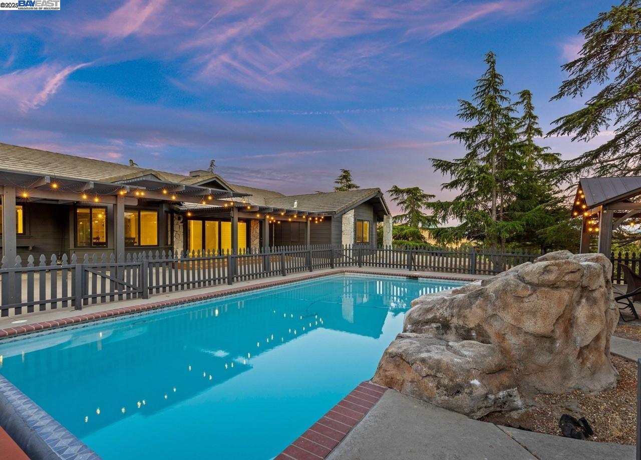 8191 Highland Rd, Livermore, California 94551, 3 Bedrooms Bedrooms, 8 Rooms Rooms,3 BathroomsBathrooms,Residential,For Sale,8191 Highland Rd,41106169
