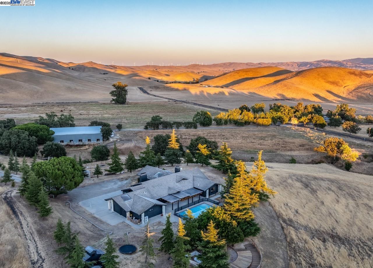 8191 Highland Rd, Livermore, California 94551, 3 Bedrooms Bedrooms, 8 Rooms Rooms,3 BathroomsBathrooms,Residential,For Sale,8191 Highland Rd,41106169