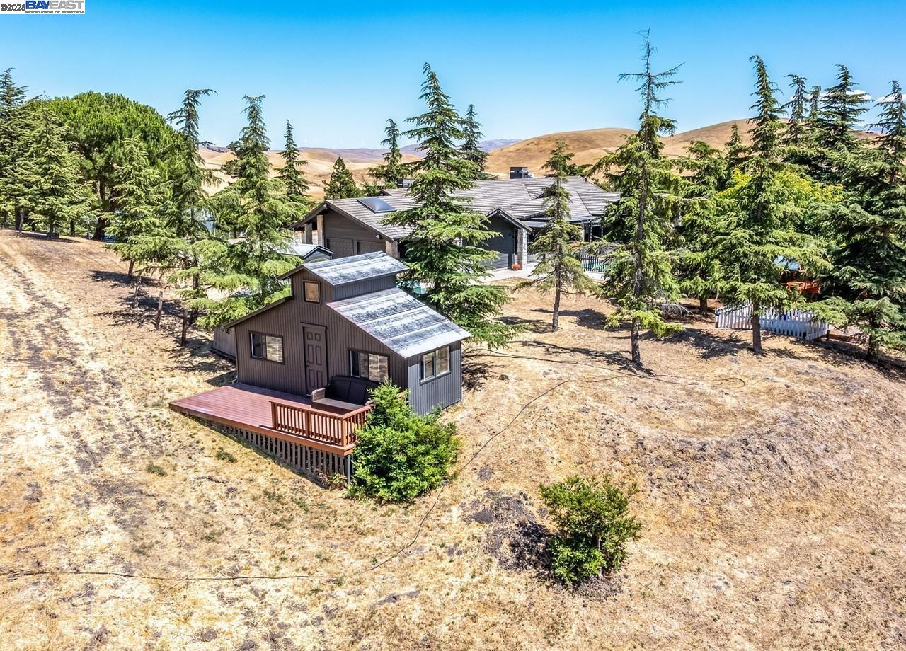 8191 Highland Rd, Livermore, California 94551, 3 Bedrooms Bedrooms, 8 Rooms Rooms,3 BathroomsBathrooms,Residential,For Sale,8191 Highland Rd,41106169
