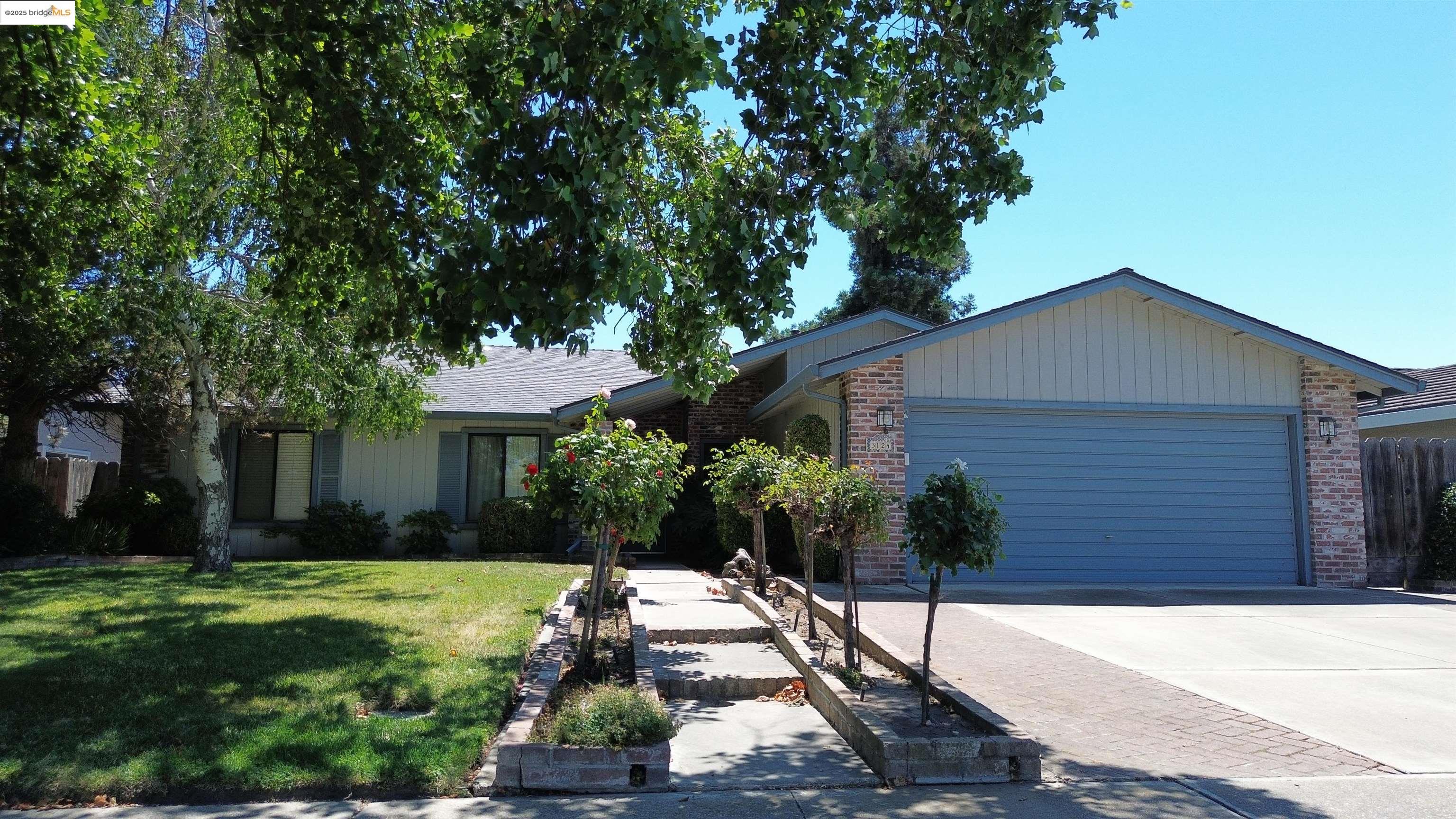 3124 Estate Dr, Stockton, California 95209, 3 Bedrooms Bedrooms, ,2 BathroomsBathrooms,Residential,For Sale,3124 Estate Dr,41106170