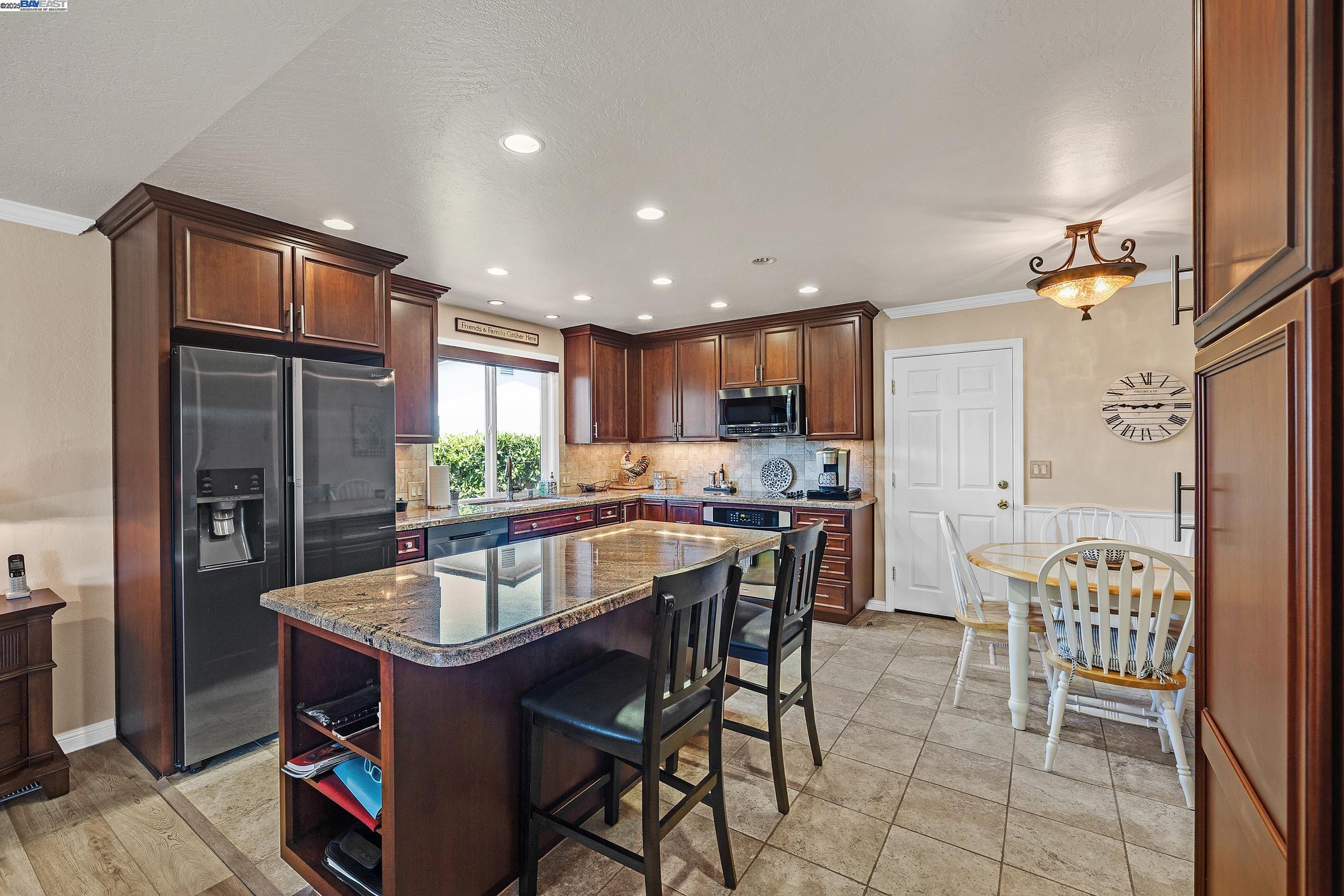2611 Quail Ct., Union City, California 94587, 3 Bedrooms Bedrooms, 6 Rooms Rooms,2 BathroomsBathrooms,Residential,For Sale,2611 Quail Ct.,41106172