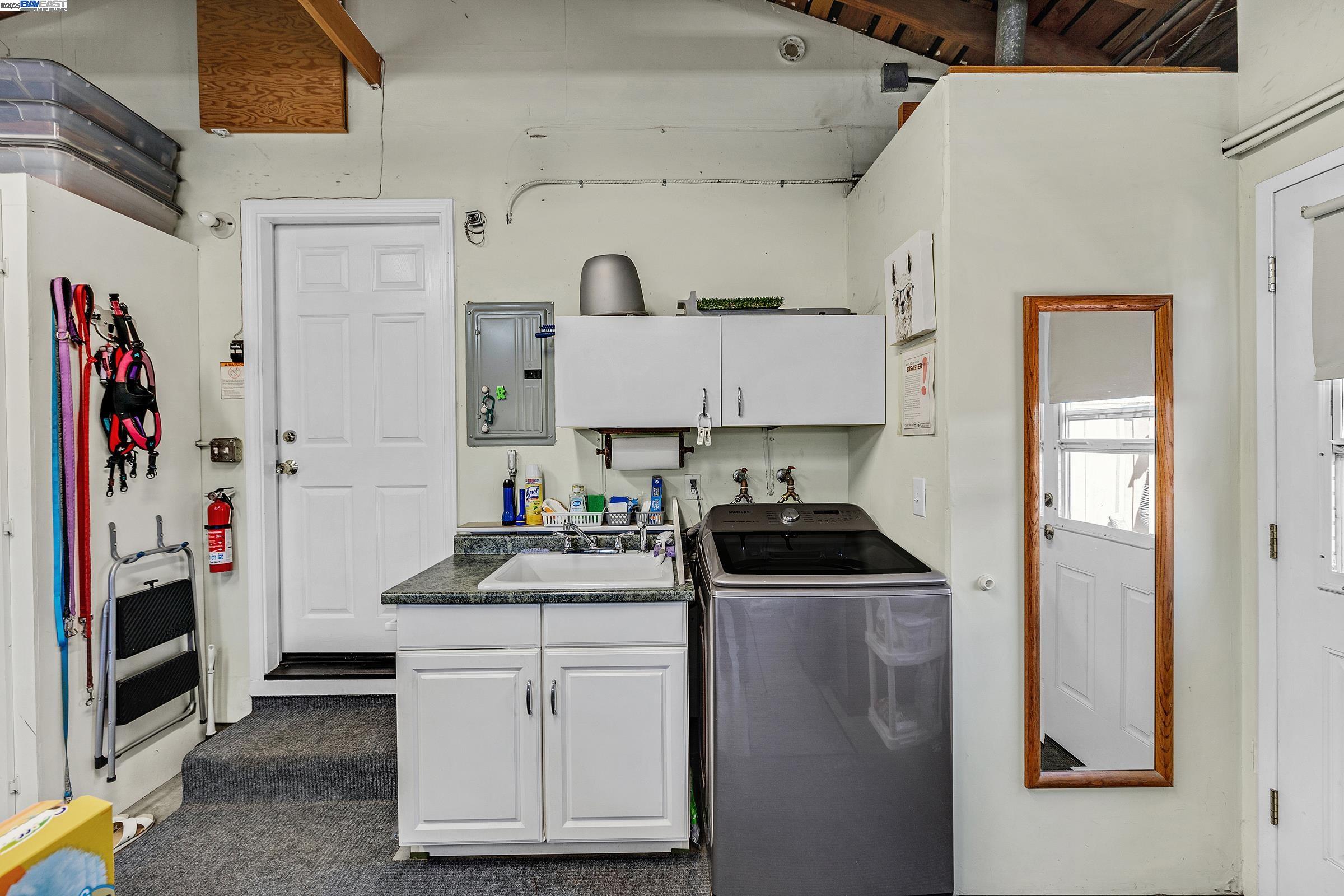 2611 Quail Ct., Union City, California 94587, 3 Bedrooms Bedrooms, 6 Rooms Rooms,2 BathroomsBathrooms,Residential,For Sale,2611 Quail Ct.,41106172