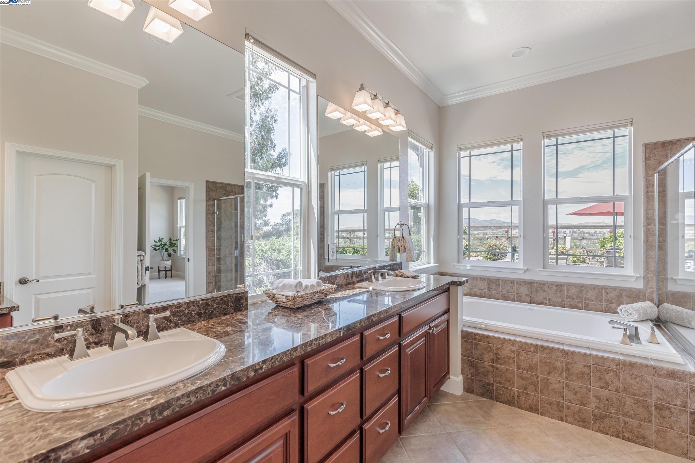 2531 Leona Pl, Pleasanton, California 94566, 5 Bedrooms Bedrooms, 9 Rooms Rooms,3 BathroomsBathrooms,Residential,For Sale,2531 Leona Pl,41106173