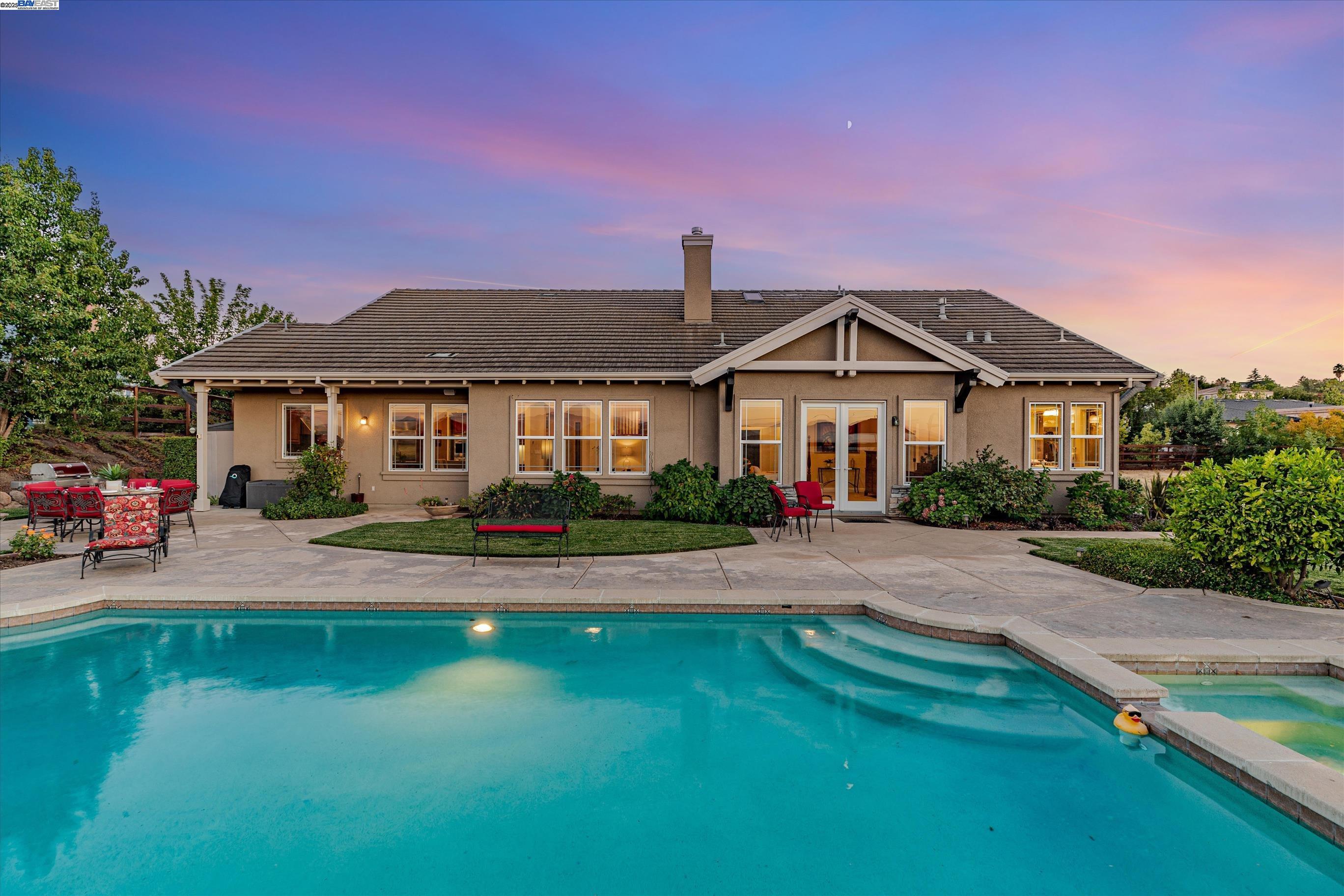 2531 Leona Pl, Pleasanton, California 94566, 5 Bedrooms Bedrooms, 9 Rooms Rooms,3 BathroomsBathrooms,Residential,For Sale,2531 Leona Pl,41106173