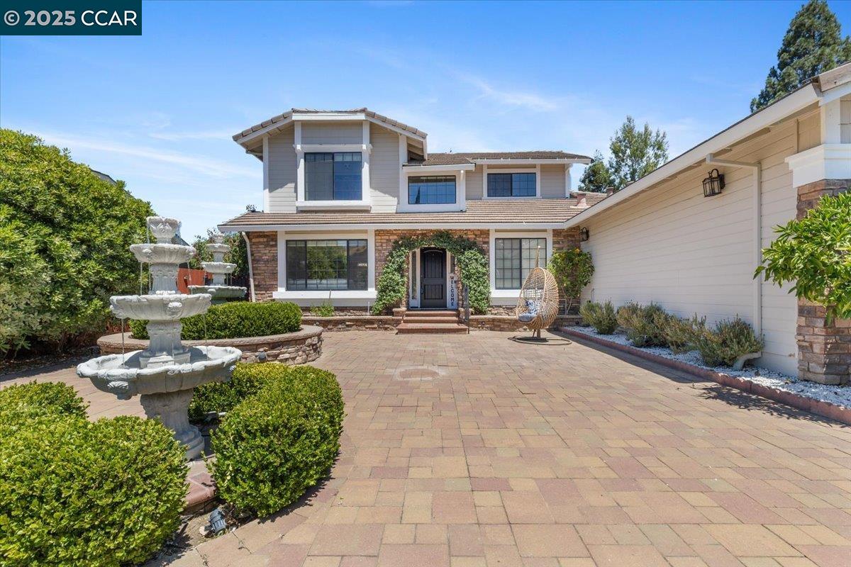 Detail Gallery Image 4 of 60 For 5497 Silver Sage Ct, Concord,  CA 94521 - 4 Beds | 3 Baths