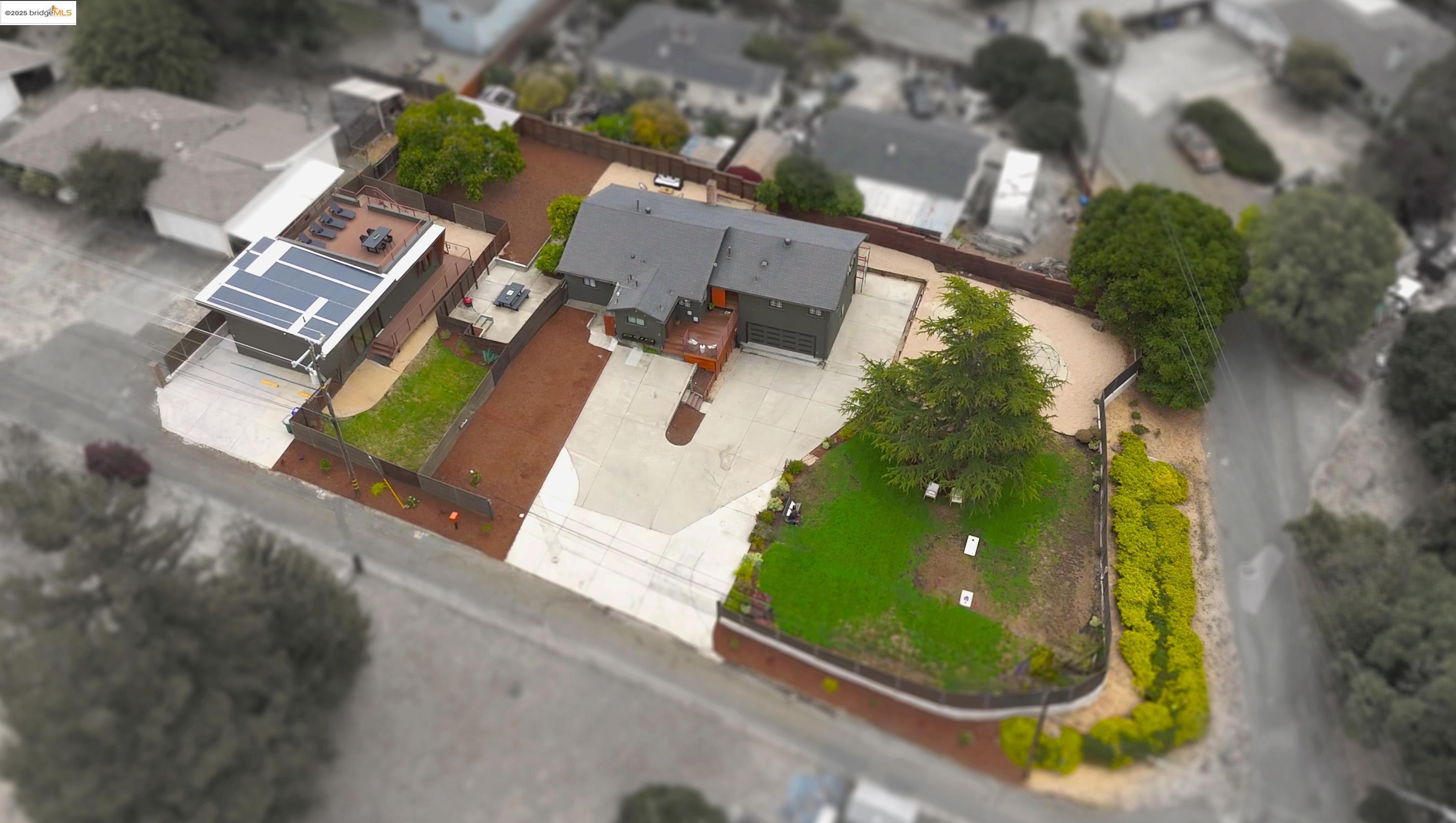 2391 Rancho Rd, El Sobrante, California 94803, 6 Bedrooms Bedrooms, 13 Rooms Rooms,4 BathroomsBathrooms,Residential,For Sale,2391 Rancho Rd,41106177