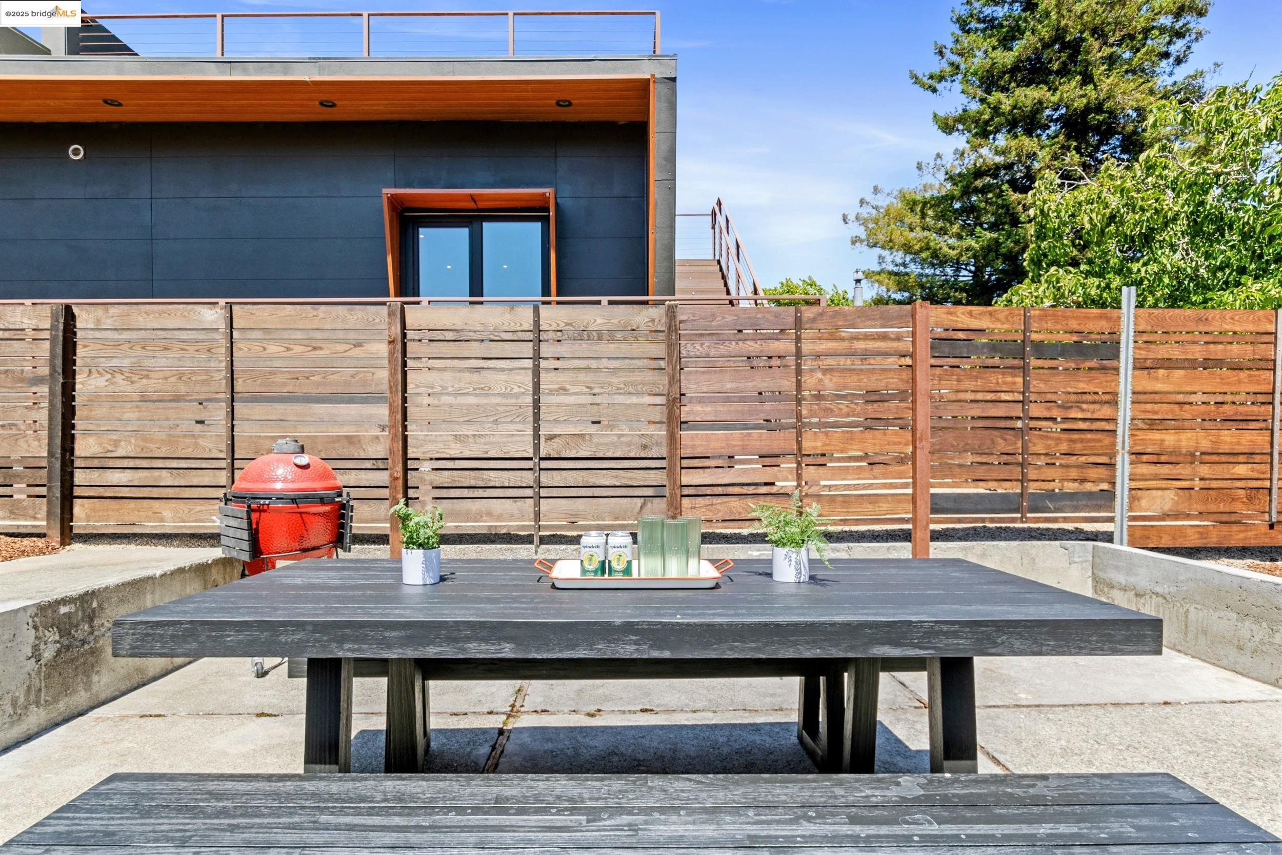 2391 Rancho Rd, El Sobrante, California 94803, 6 Bedrooms Bedrooms, 13 Rooms Rooms,4 BathroomsBathrooms,Residential,For Sale,2391 Rancho Rd,41106177
