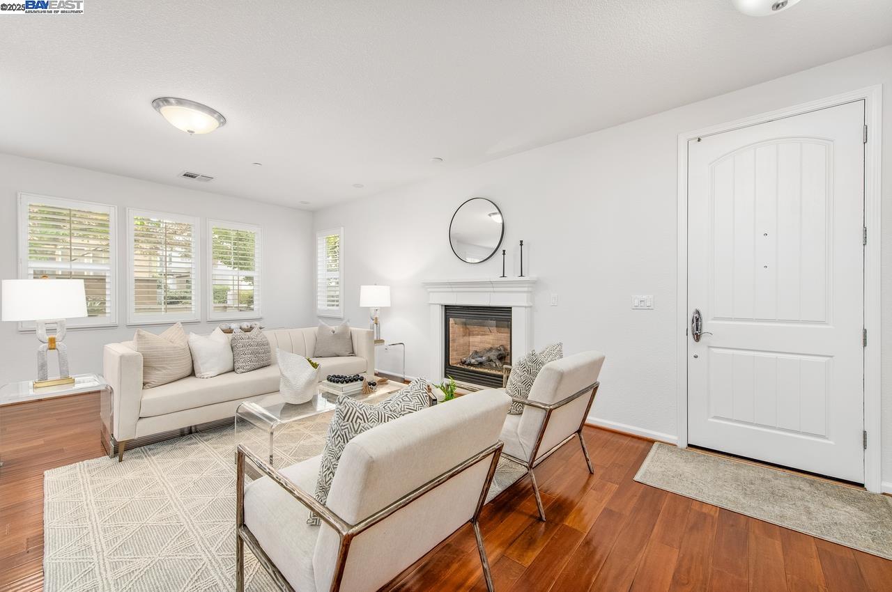 Photo #2: 41106179 Listing 