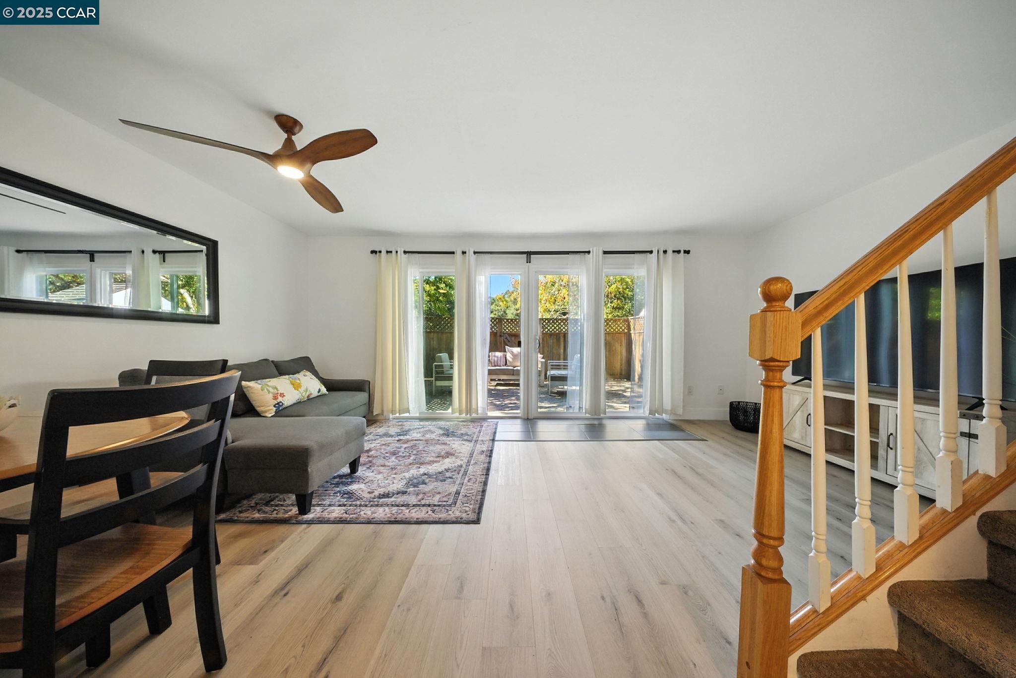 Detail Gallery Image 13 of 32 For 1880 Tesoro Ct, Pinole,  CA 94564 - 3 Beds | 2 Baths