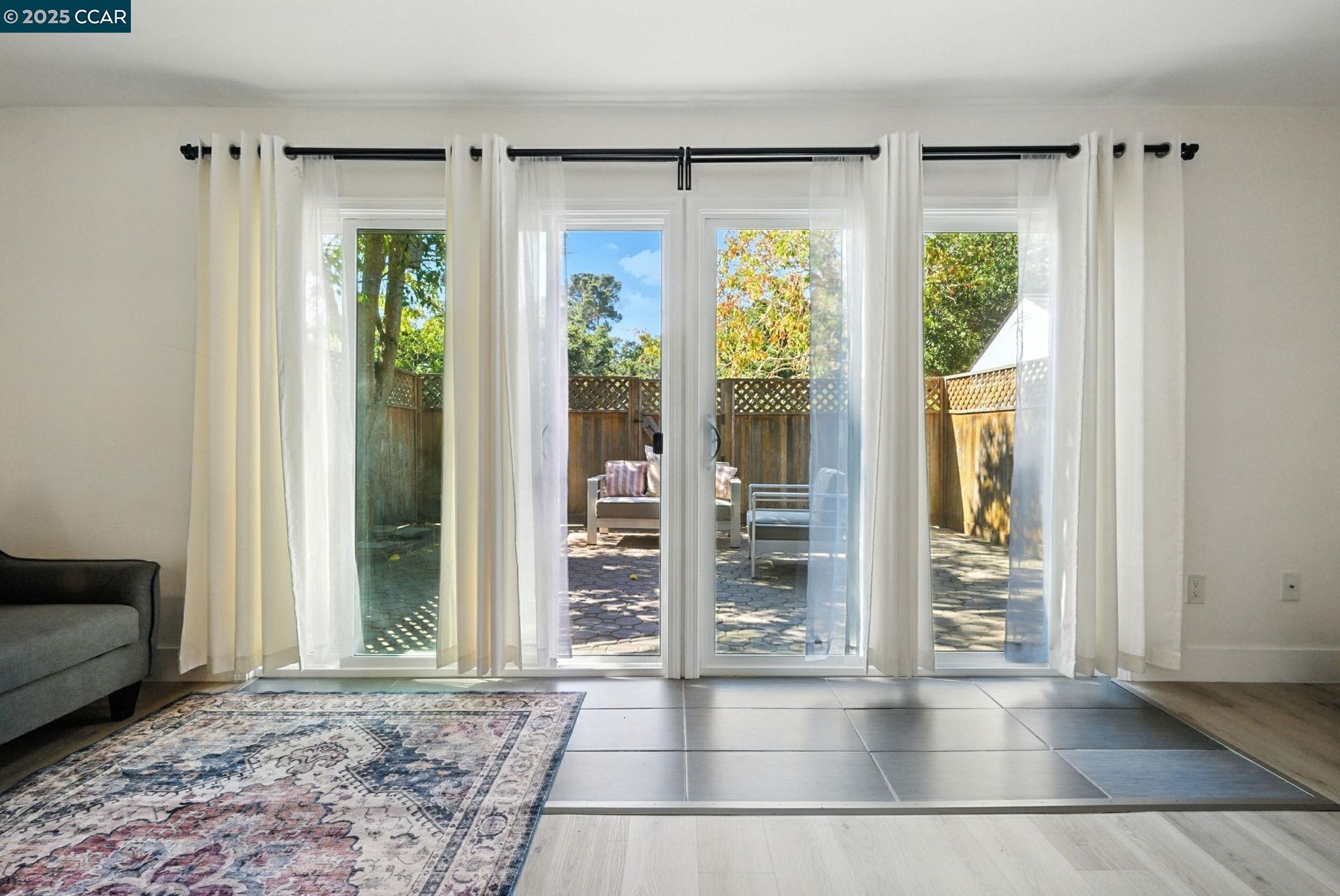 Detail Gallery Image 18 of 32 For 1880 Tesoro Ct, Pinole,  CA 94564 - 3 Beds | 2 Baths