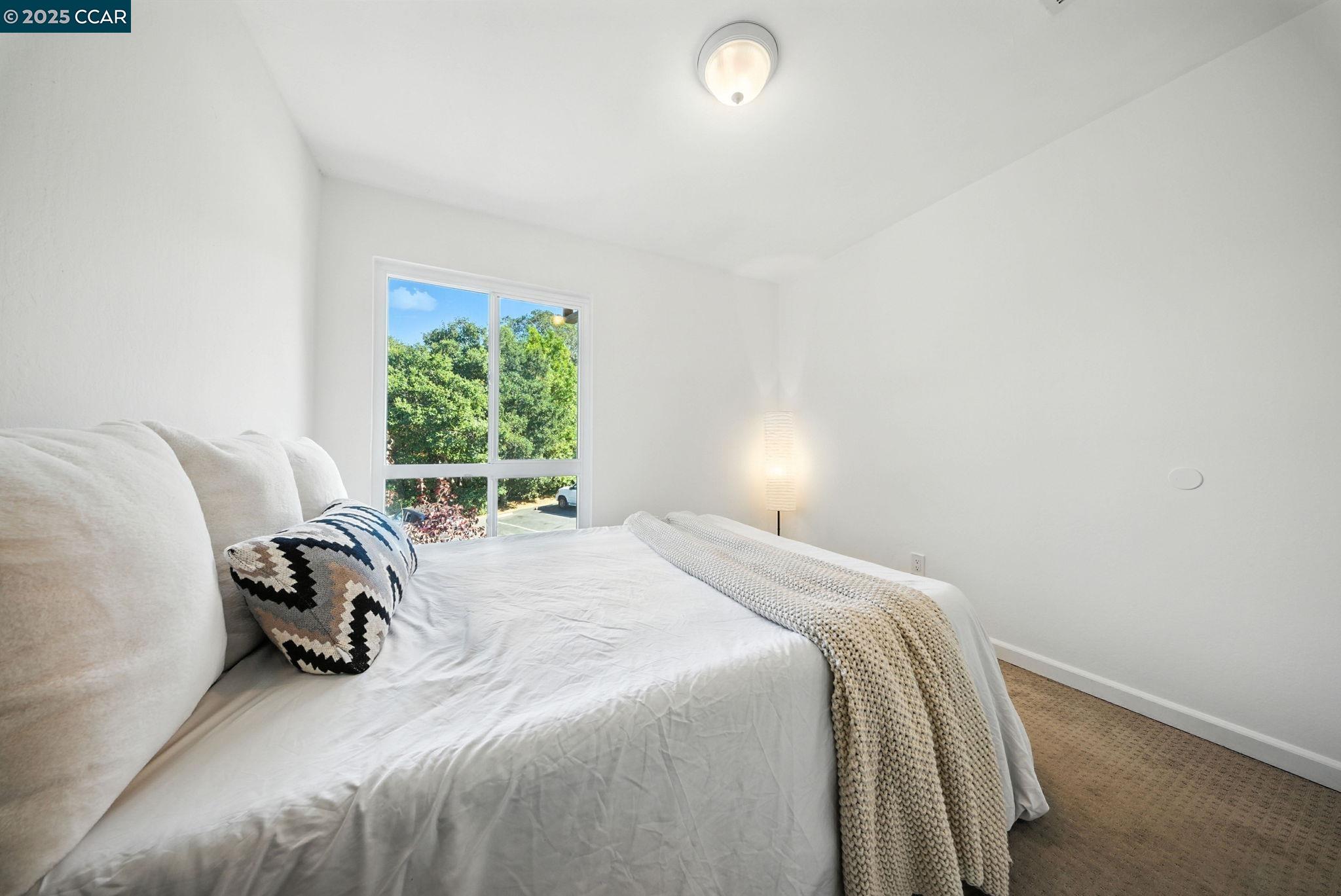 Detail Gallery Image 28 of 32 For 1880 Tesoro Ct, Pinole,  CA 94564 - 3 Beds | 2 Baths
