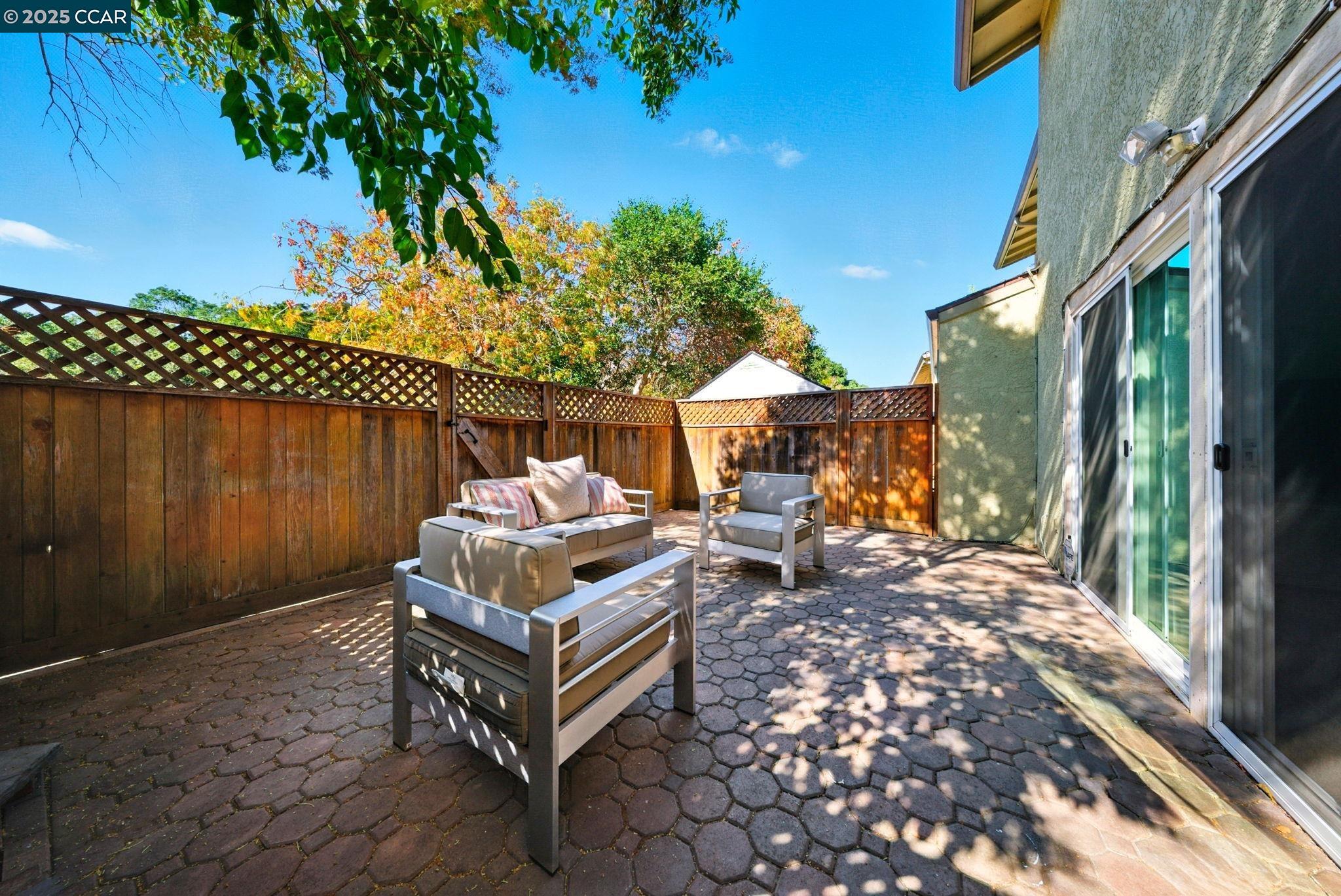 Detail Gallery Image 29 of 32 For 1880 Tesoro Ct, Pinole,  CA 94564 - 3 Beds | 2 Baths