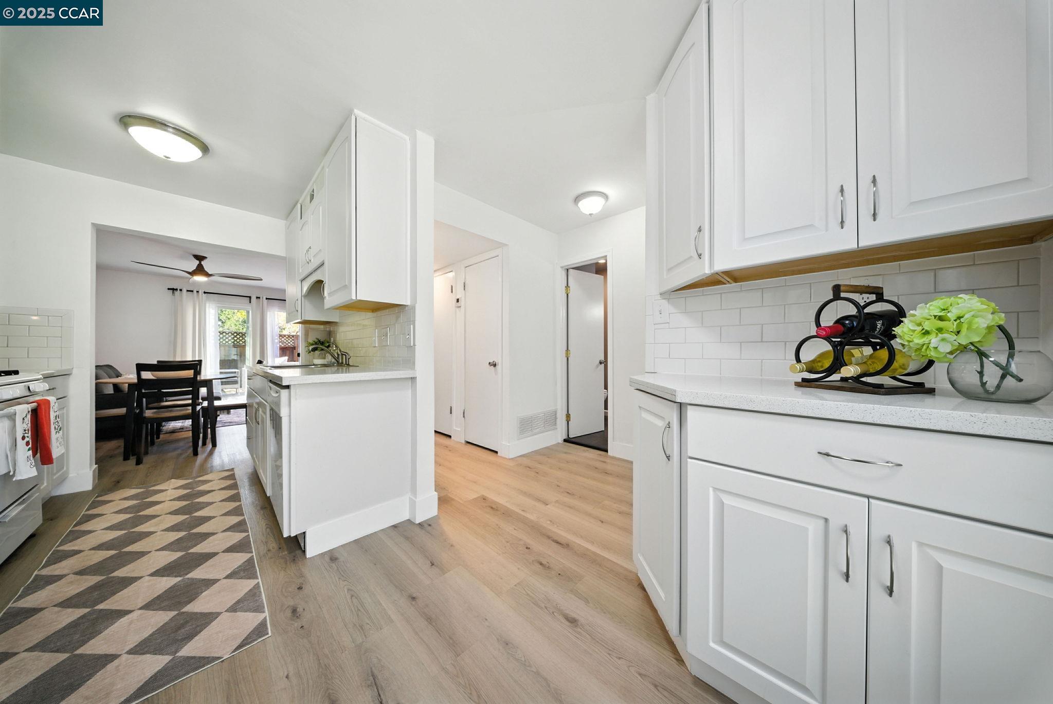Detail Gallery Image 7 of 32 For 1880 Tesoro Ct, Pinole,  CA 94564 - 3 Beds | 2 Baths