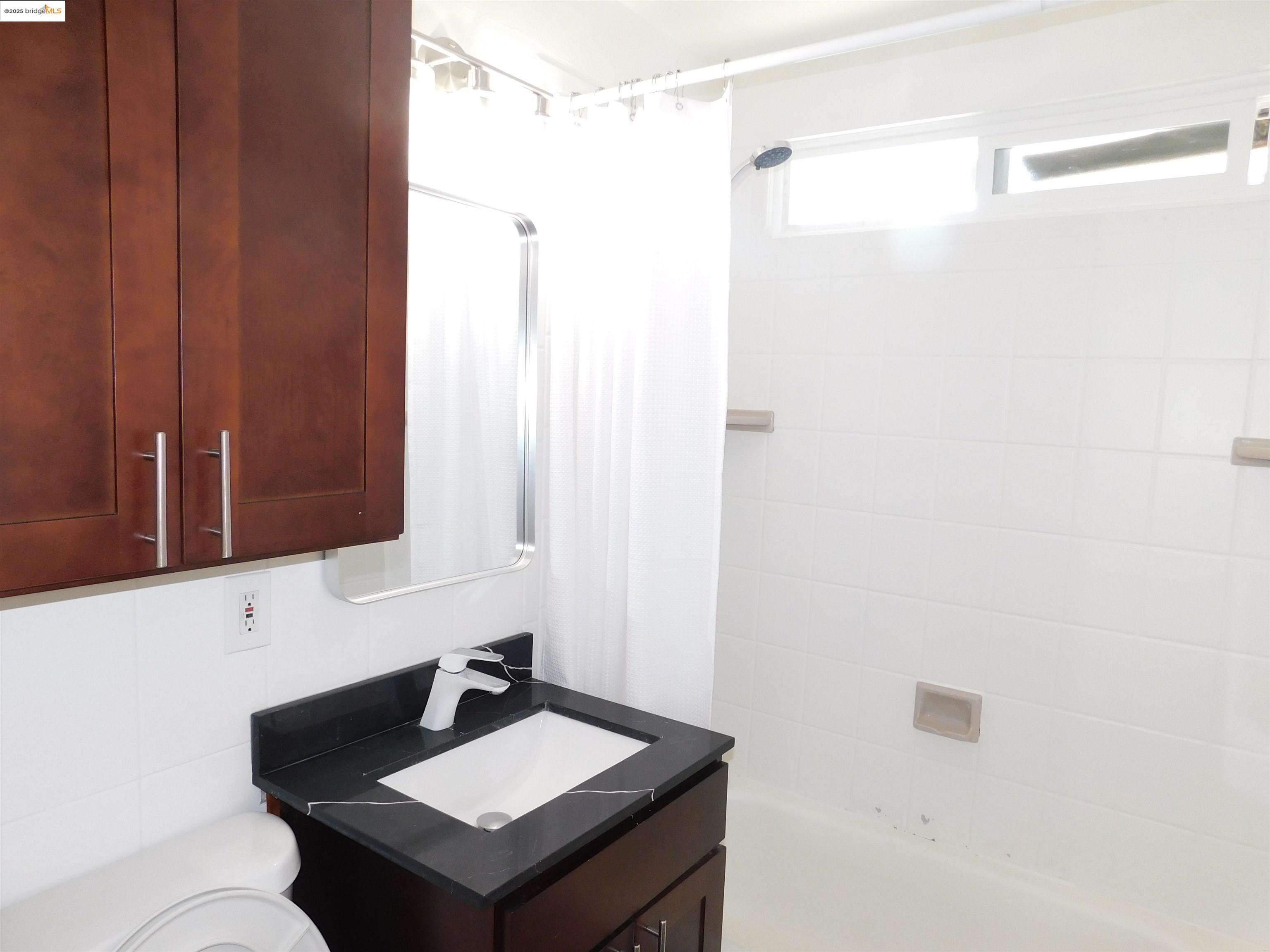 3411 Del Monte Way, San Leandro, California 94578, 4 Bedrooms Bedrooms, 7 Rooms Rooms,2 BathroomsBathrooms,Residential,For Sale,3411 Del Monte Way,41106183